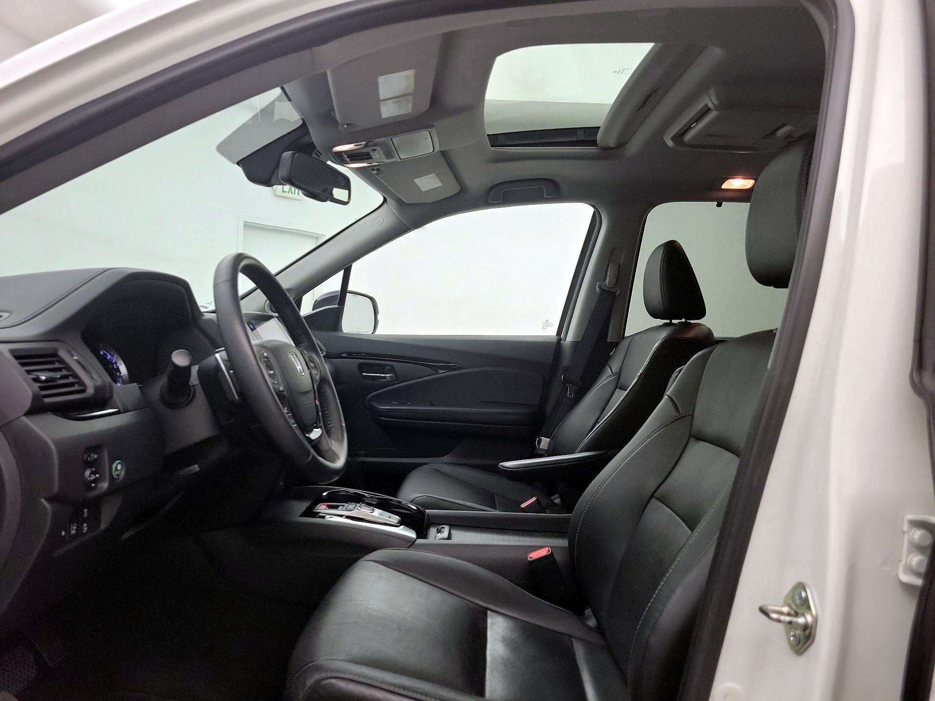 Thumbnail: 2016 Honda Pilot - 19