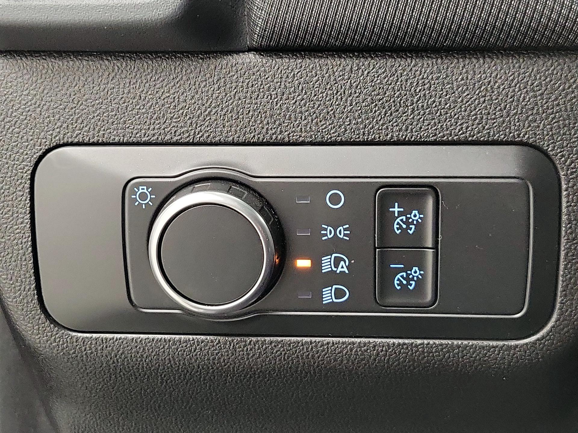 Thumbnail: 2022 Ford Bronco Sport - 13