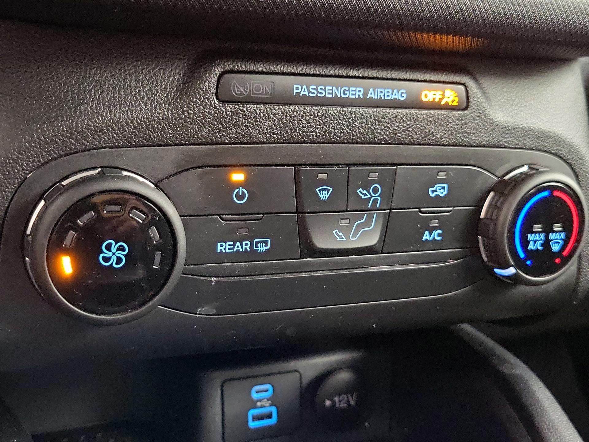 Thumbnail: 2022 Ford Bronco Sport - 16