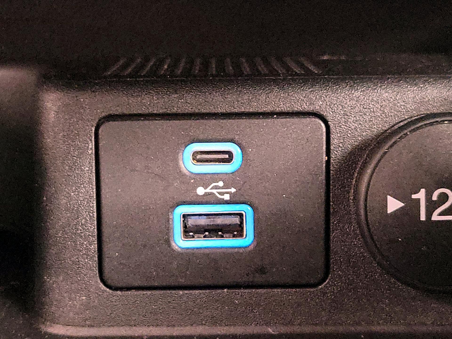 Thumbnail: 2022 Ford Bronco Sport - 18