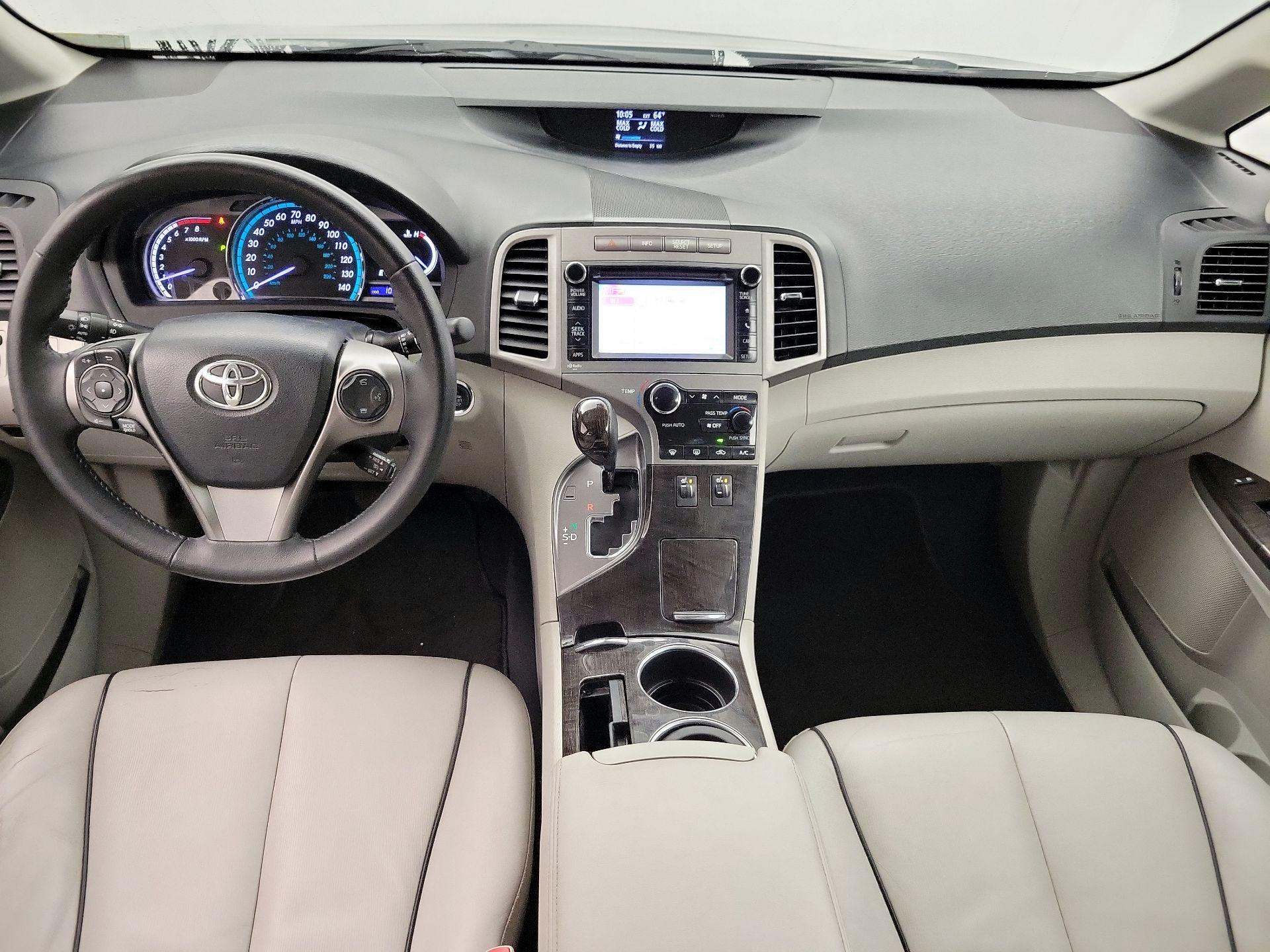 Thumbnail: 2014 Toyota Venza - 9