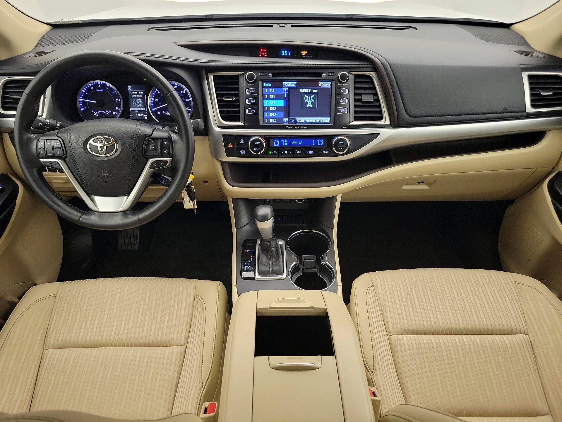 Thumbnail: 2018 Toyota Highlander - 9
