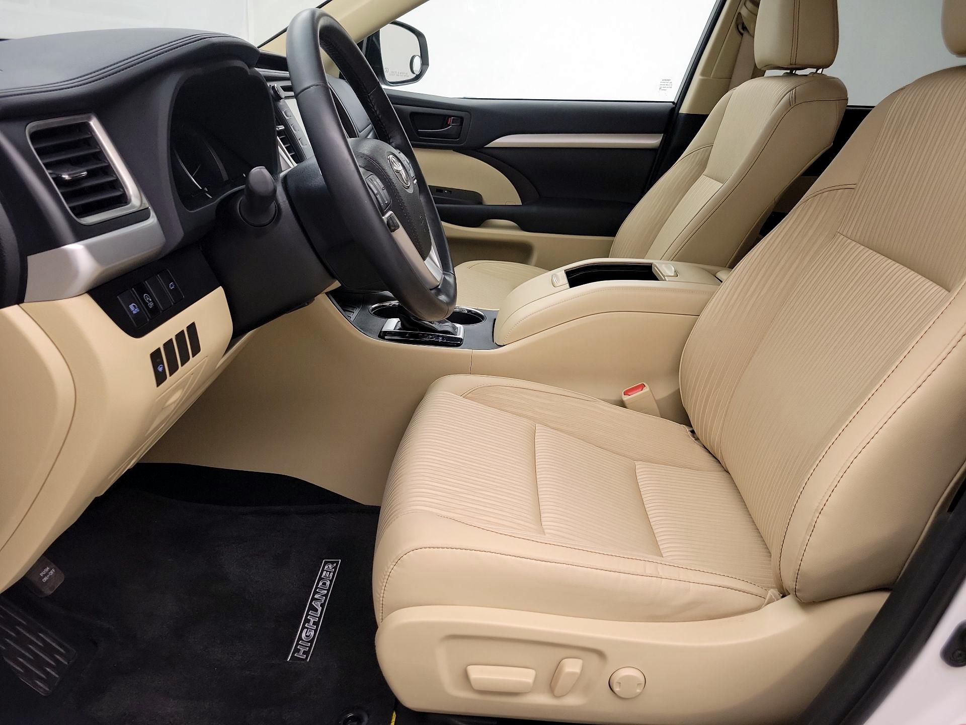 Thumbnail: 2018 Toyota Highlander - 11