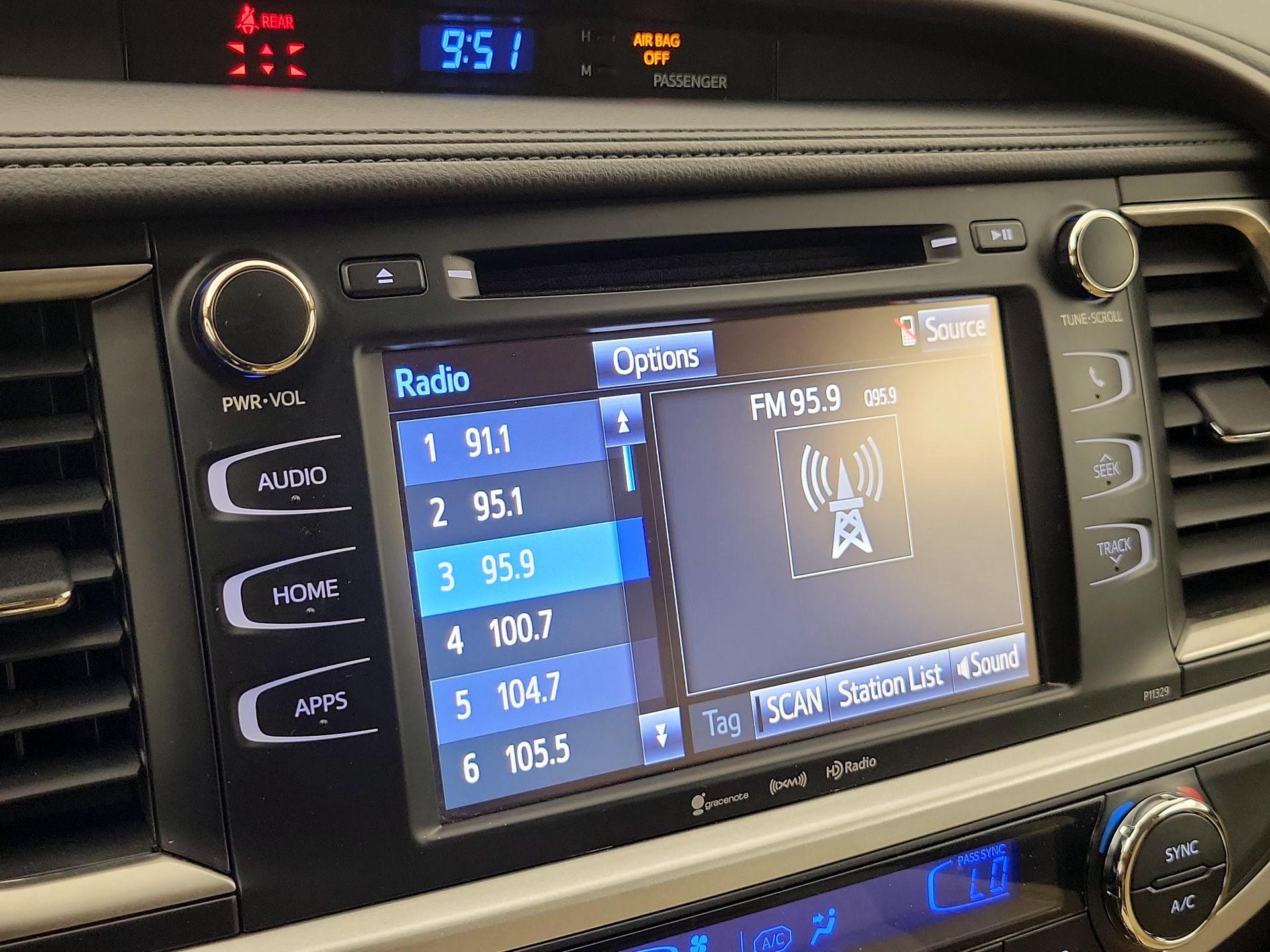 Thumbnail: 2018 Toyota Highlander - 15