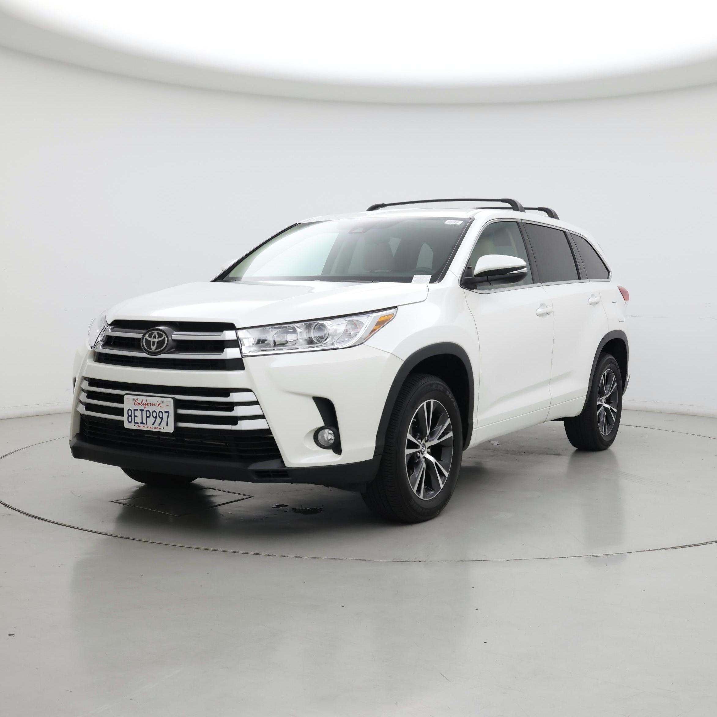 Thumbnail: 2018 Toyota Highlander - 4