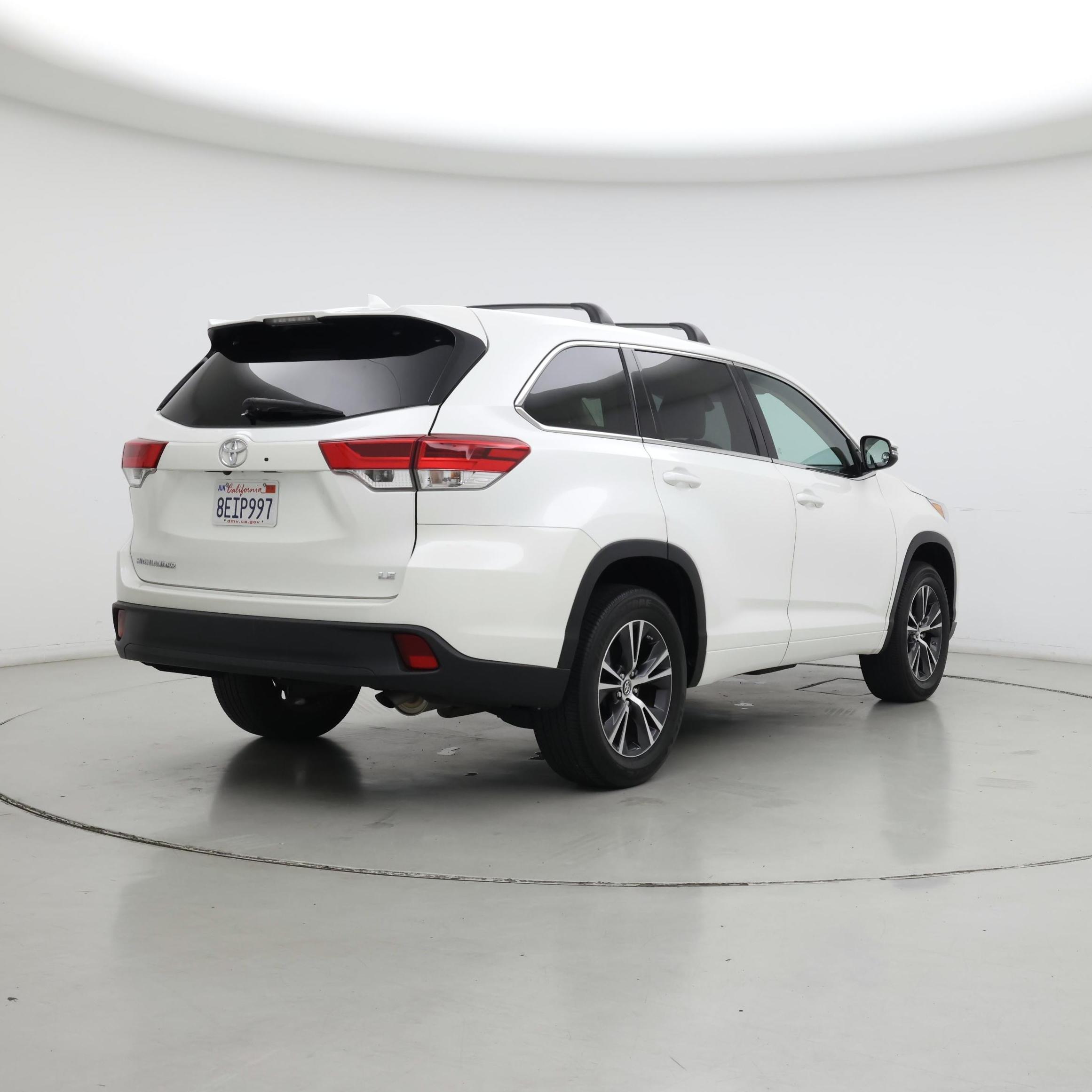 Thumbnail: 2018 Toyota Highlander - 8