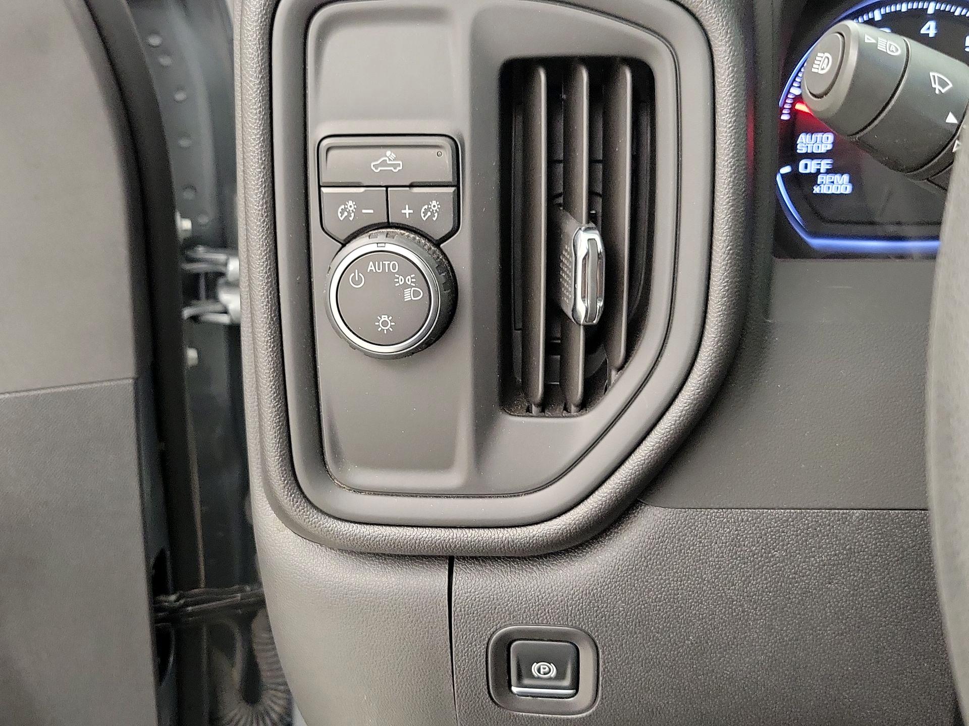Thumbnail: 2025 Chevrolet Silverado 1500 - 13