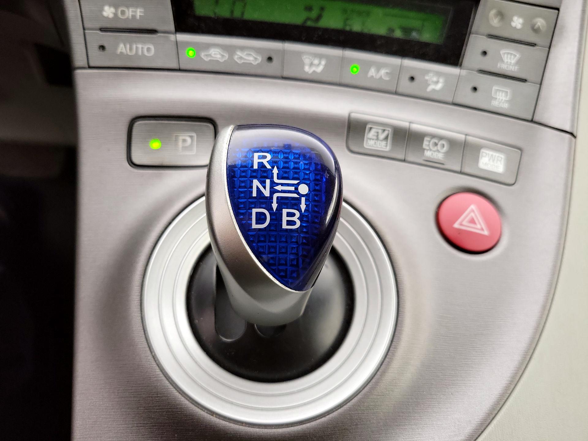 Thumbnail: 2014 Toyota Prius - 17