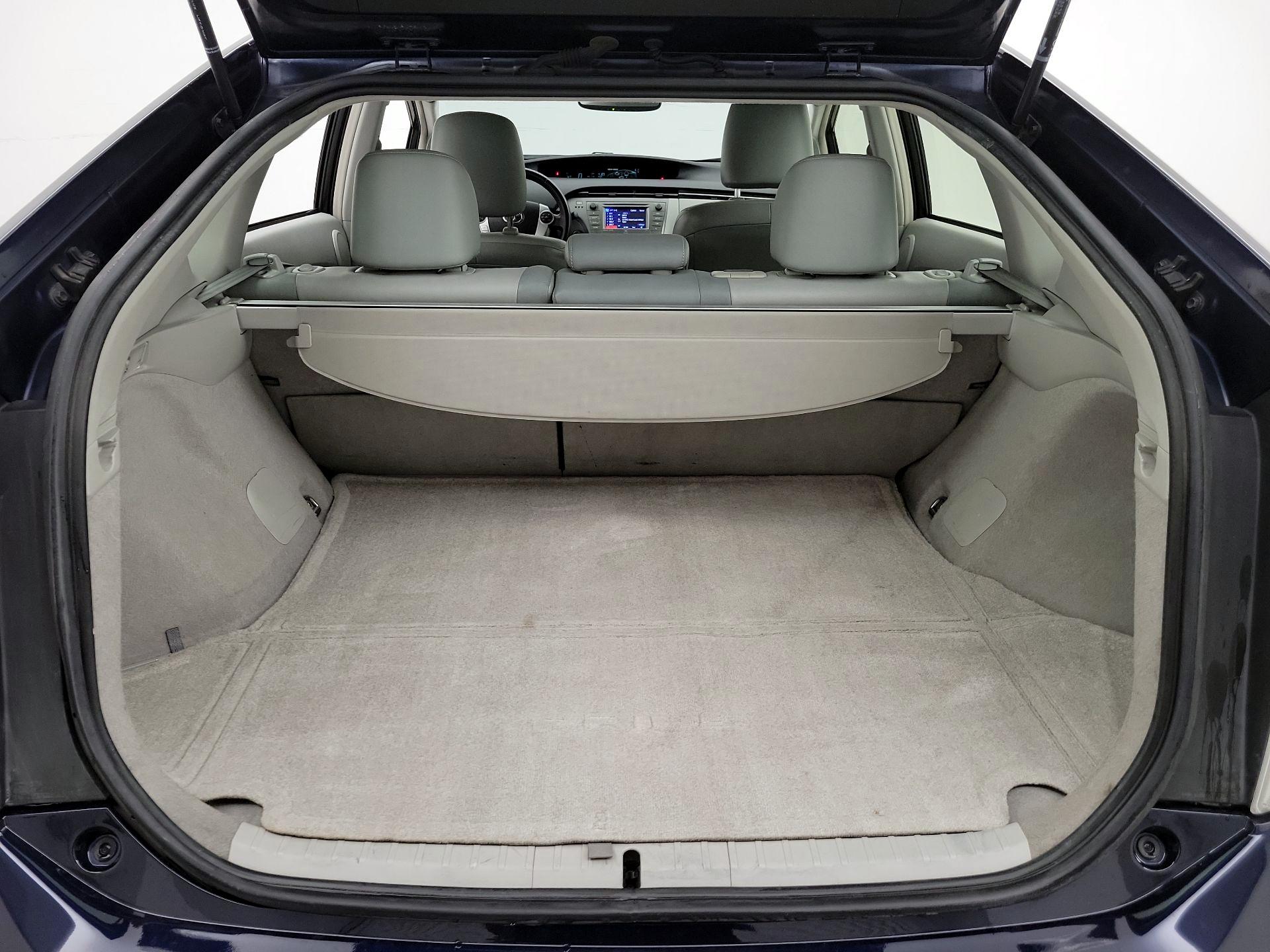 Thumbnail: 2014 Toyota Prius - 20