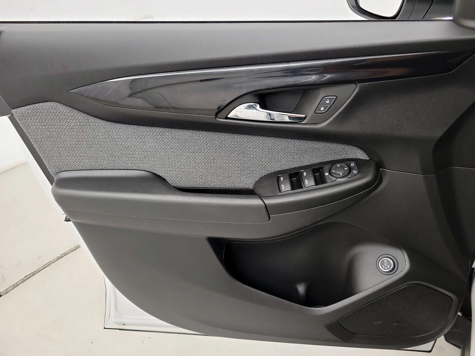 Thumbnail: 2024 Chevrolet TrailBlazer - 12