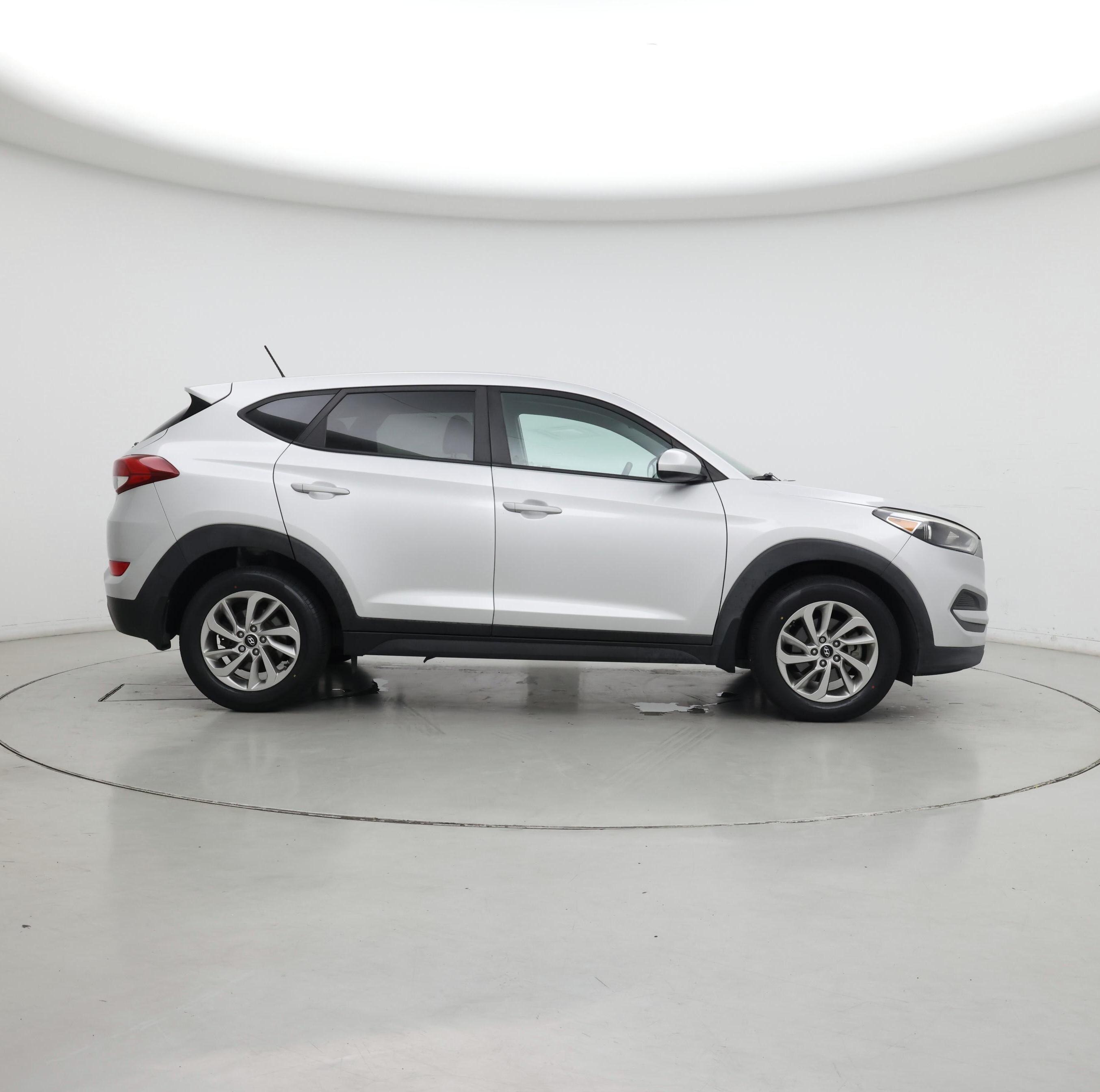 Thumbnail: 2017 Hyundai Tucson - 7