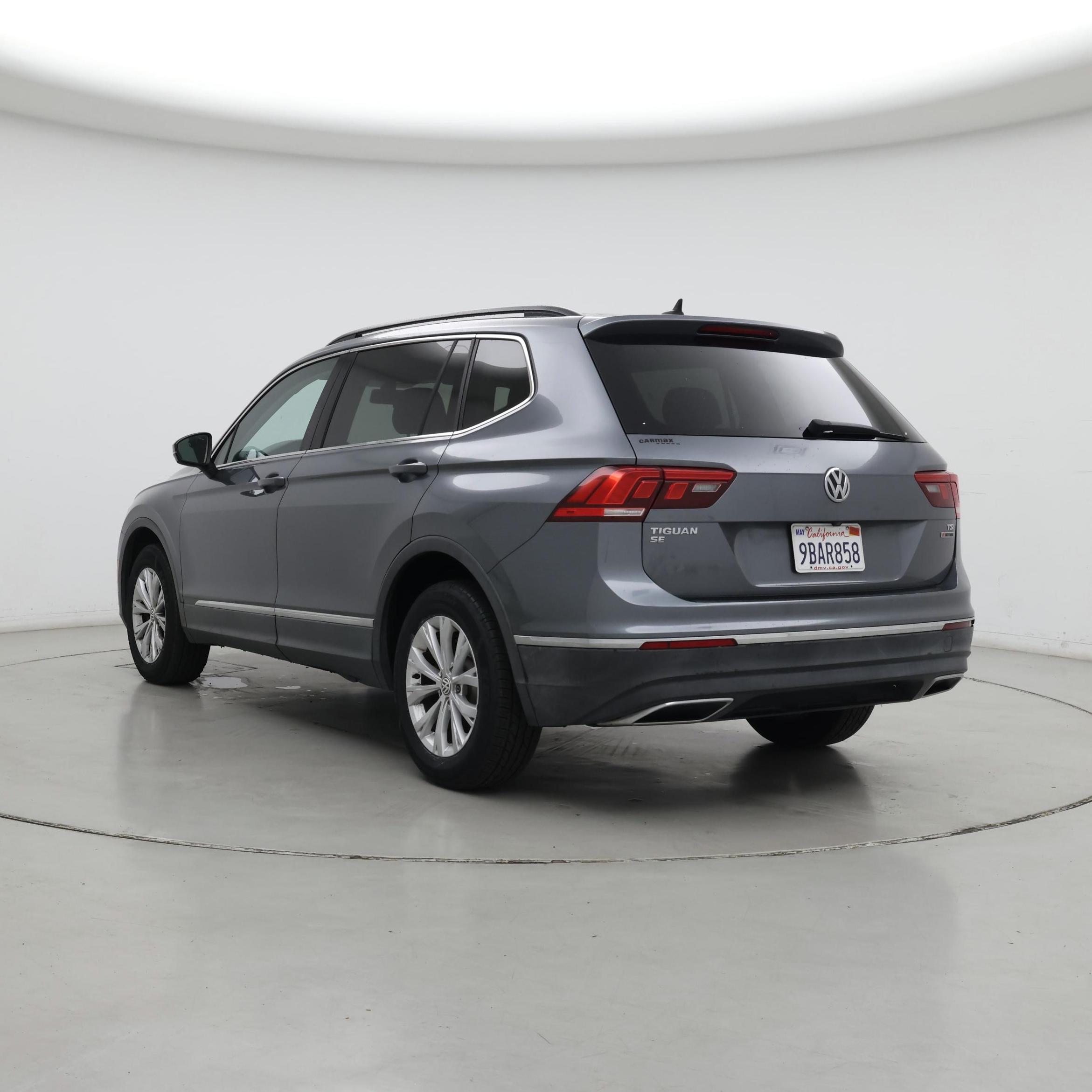Thumbnail: 2018 Volkswagen Tiguan - 2