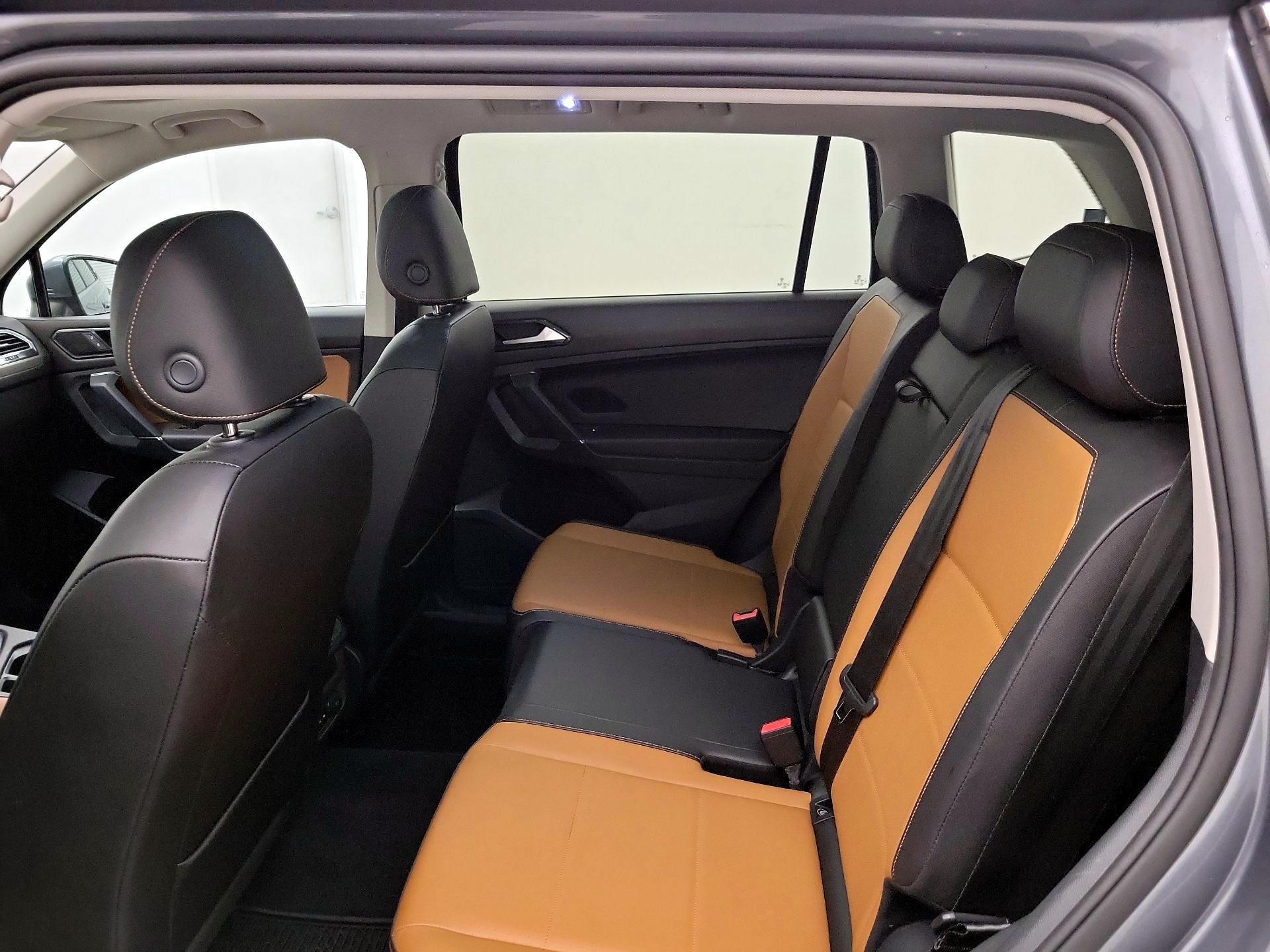 Thumbnail: 2018 Volkswagen Tiguan - 20