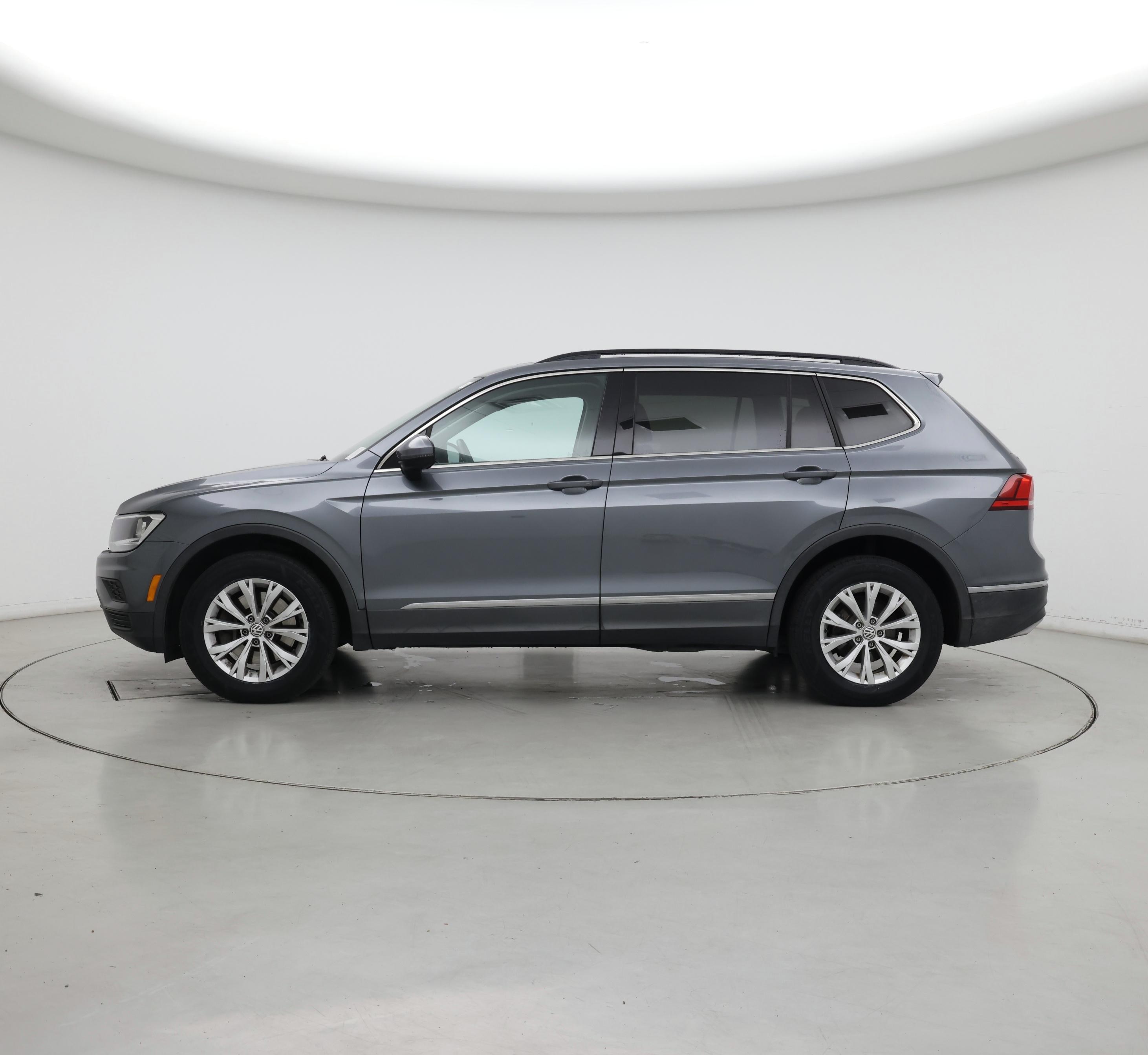 Thumbnail: 2018 Volkswagen Tiguan - 3
