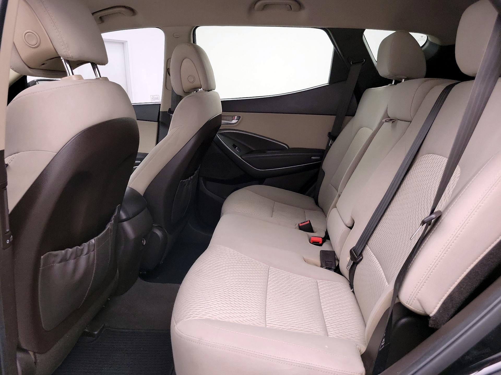 Thumbnail: 2017 Hyundai Santa Fe - 19