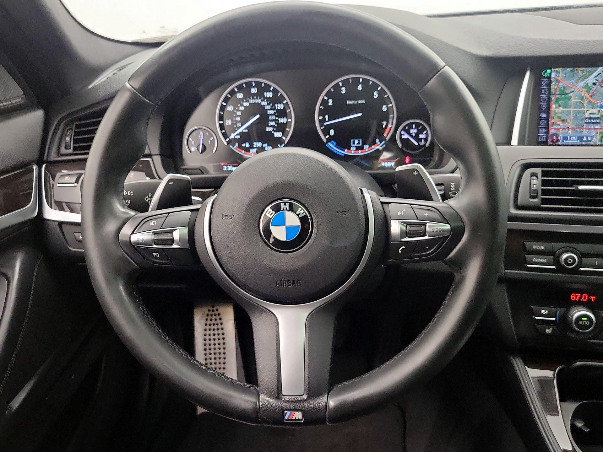 Thumbnail: 2016 BMW 5 Series - 10