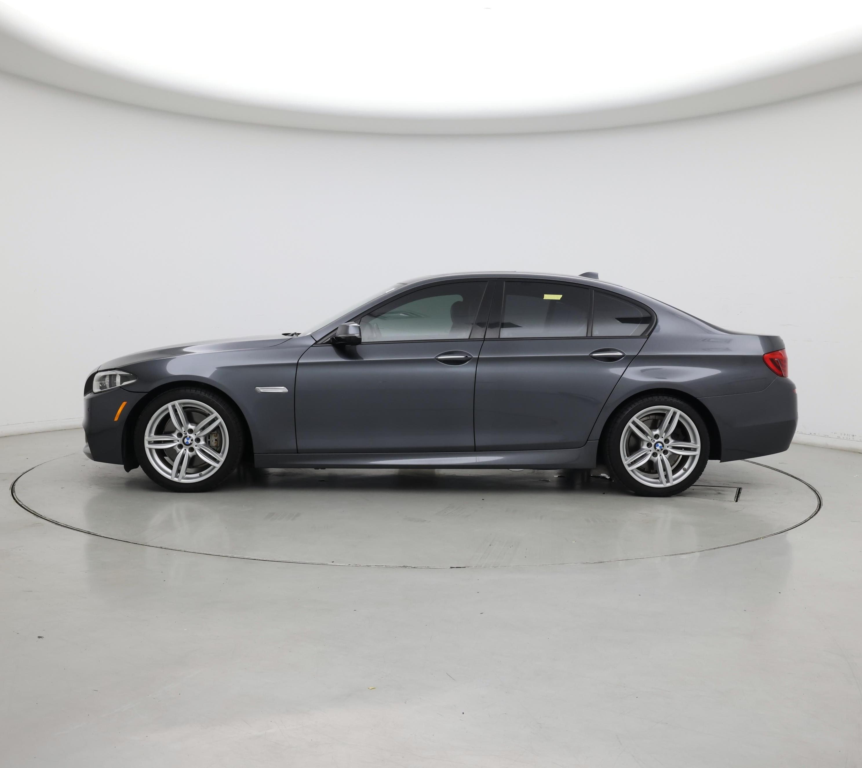 Thumbnail: 2016 BMW 5 Series - 3