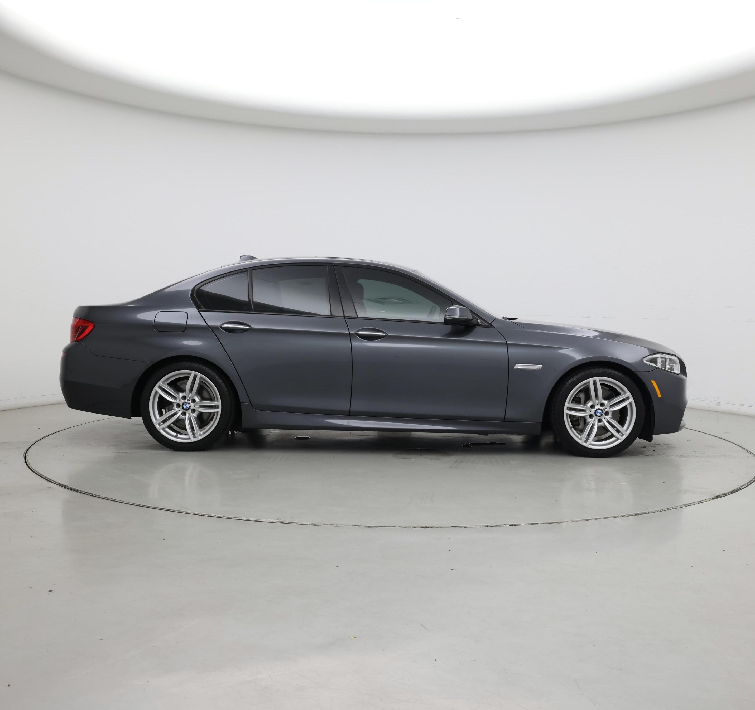 Thumbnail: 2016 BMW 5 Series - 7