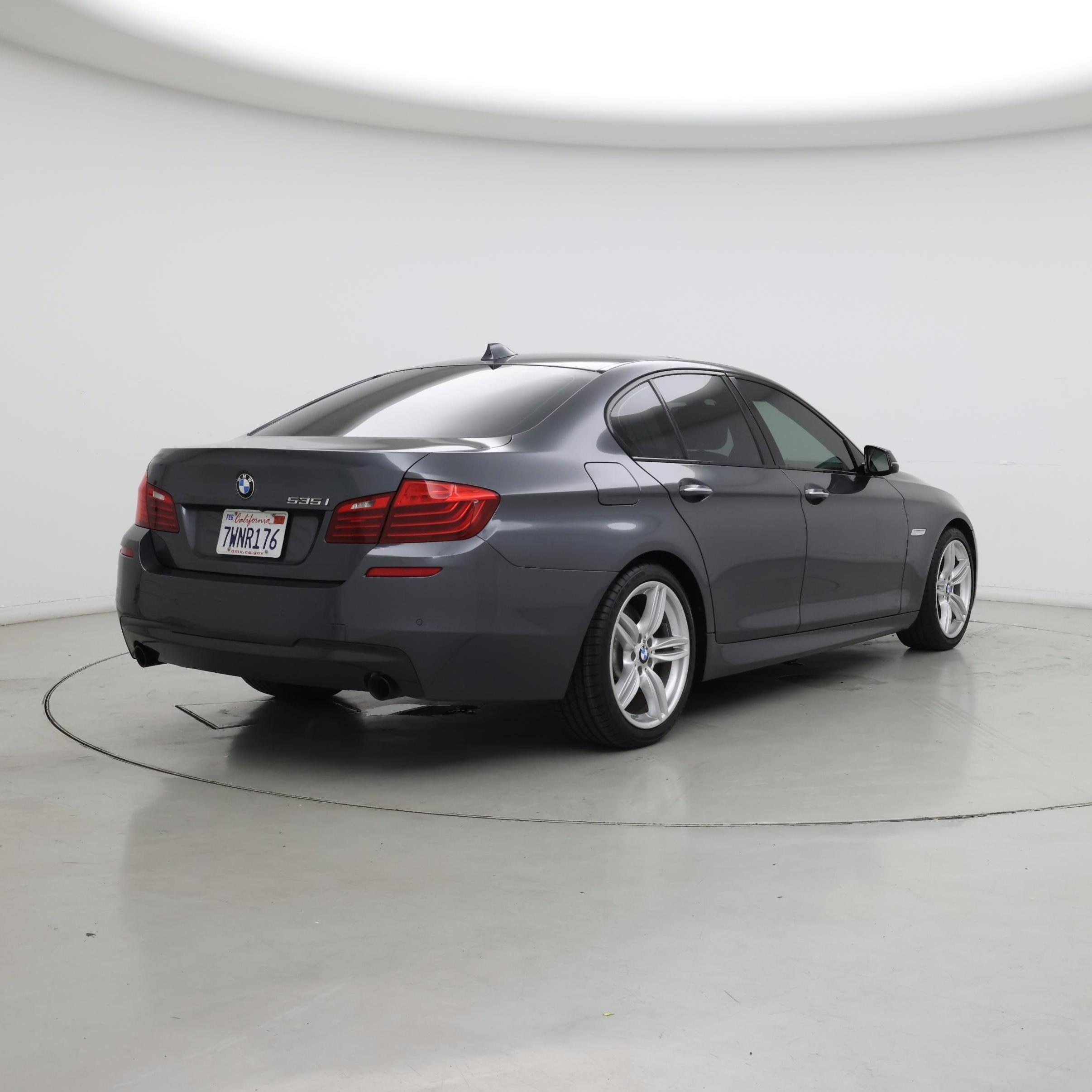Thumbnail: 2016 BMW 5 Series - 8