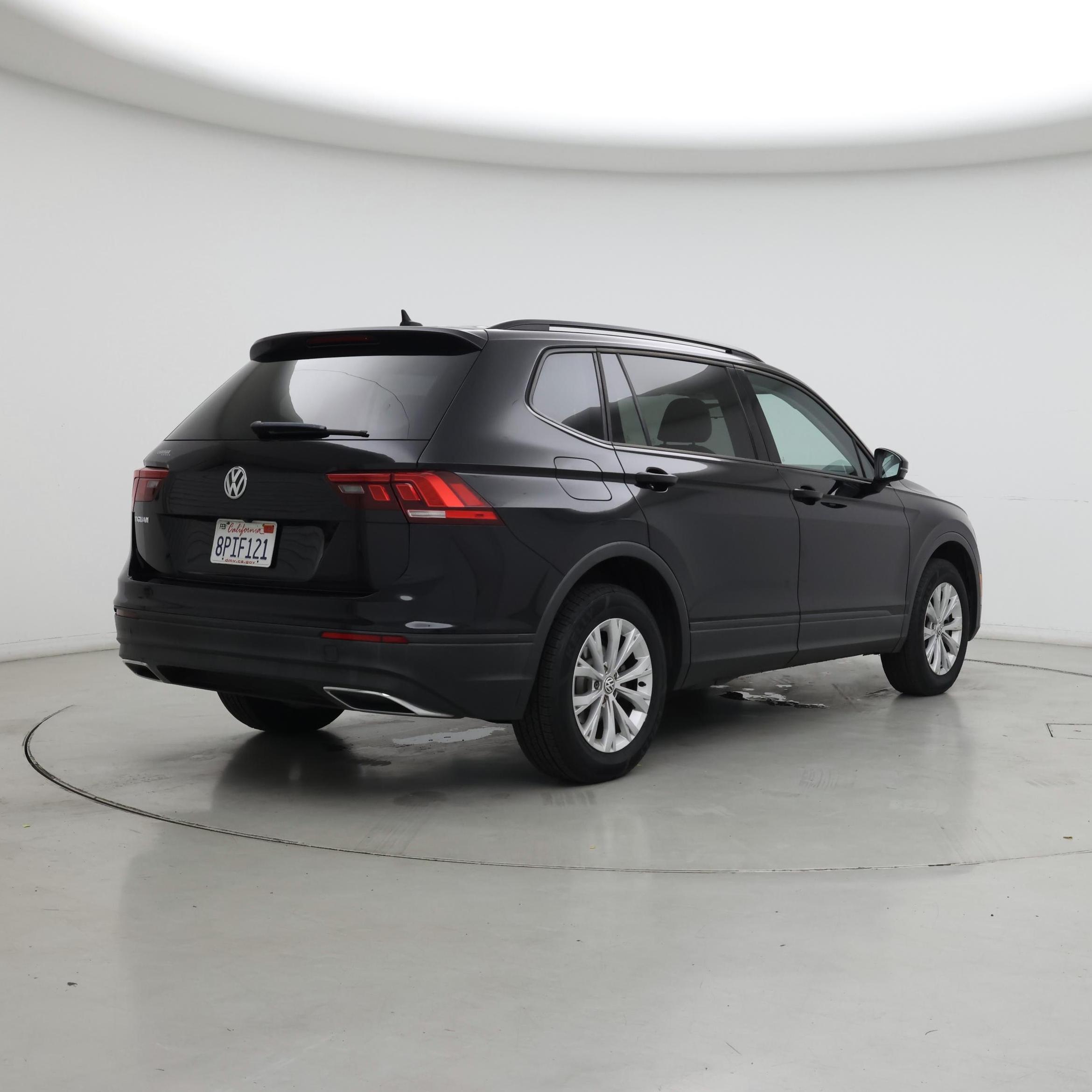 Thumbnail: 2020 Volkswagen Tiguan - 8