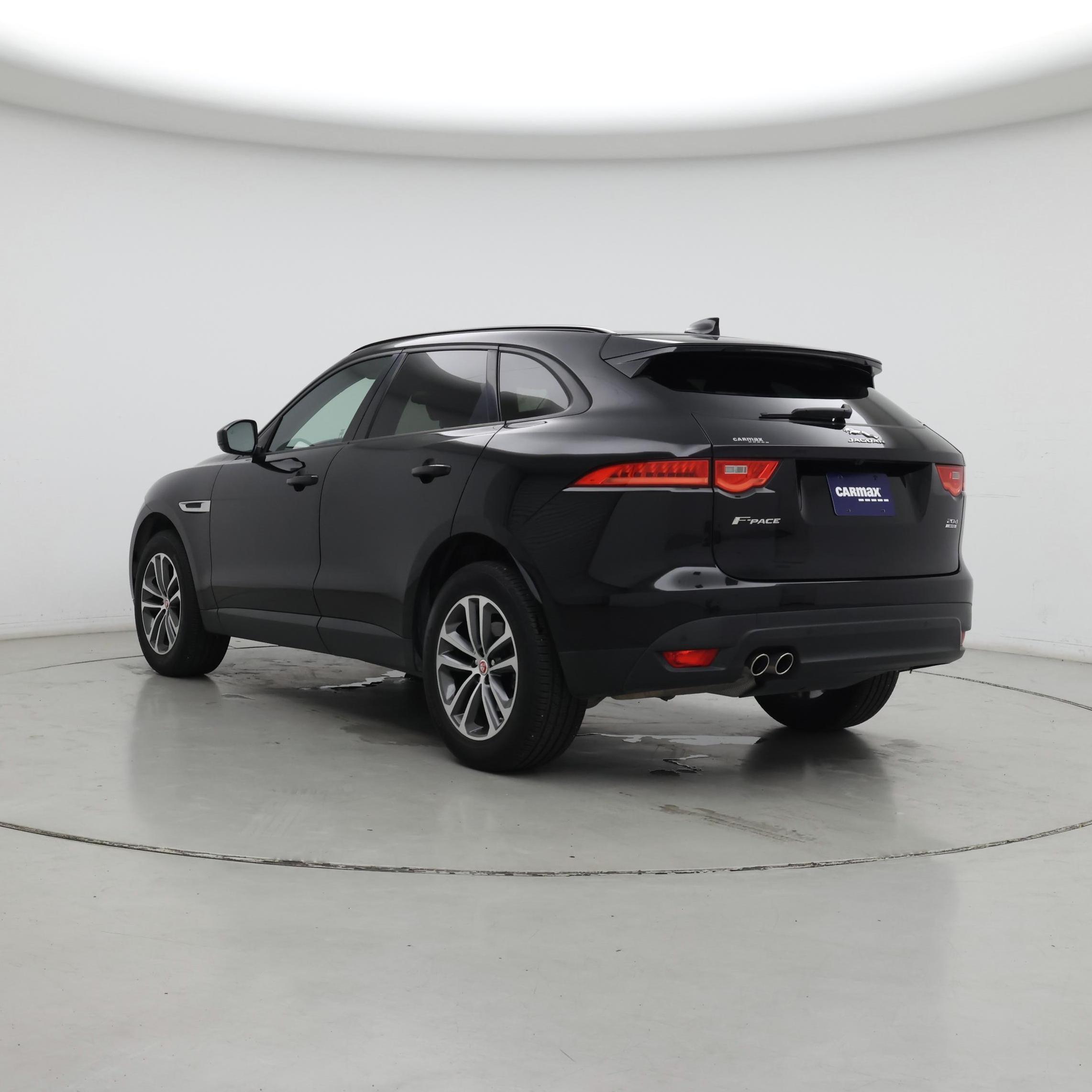 Thumbnail: 2018 Jaguar F-Pace - 2