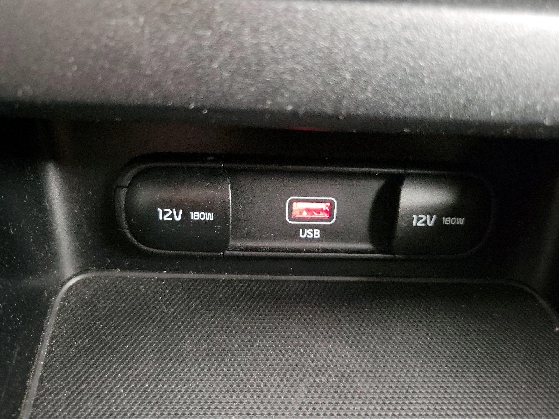 Thumbnail: 2023 Kia Forte - 18