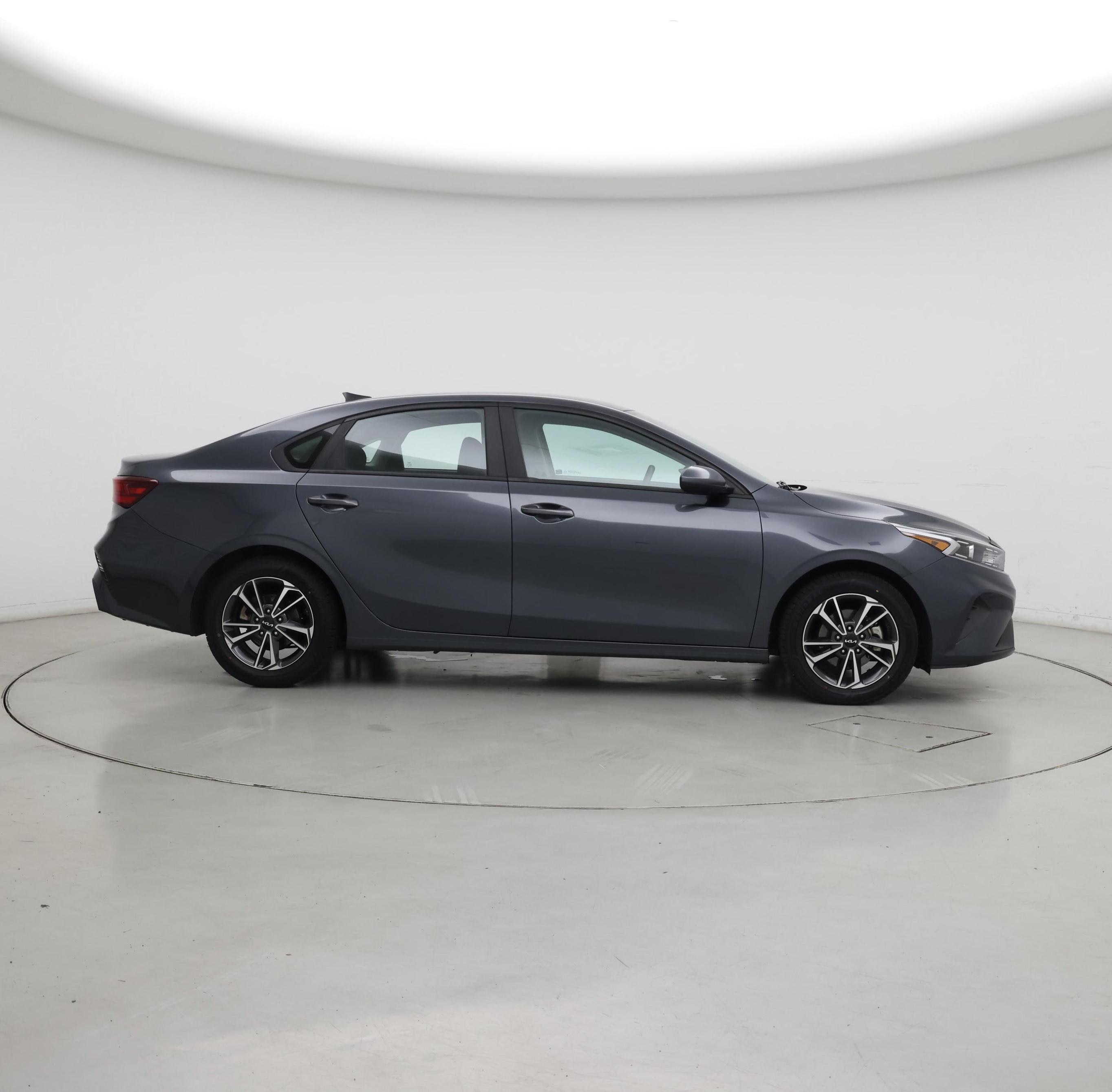 Thumbnail: 2023 Kia Forte - 7