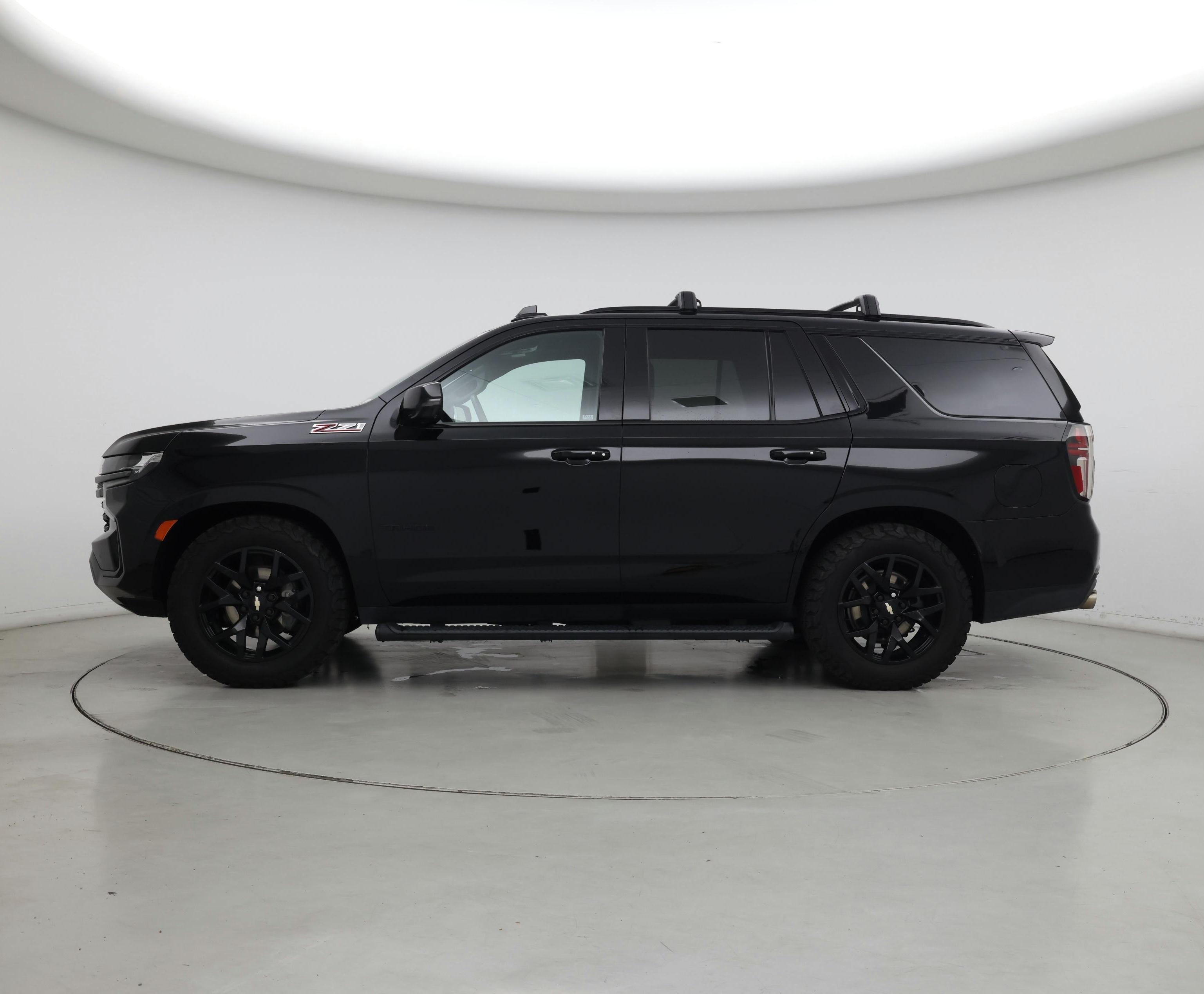 Thumbnail: 2022 Chevrolet Tahoe - 3