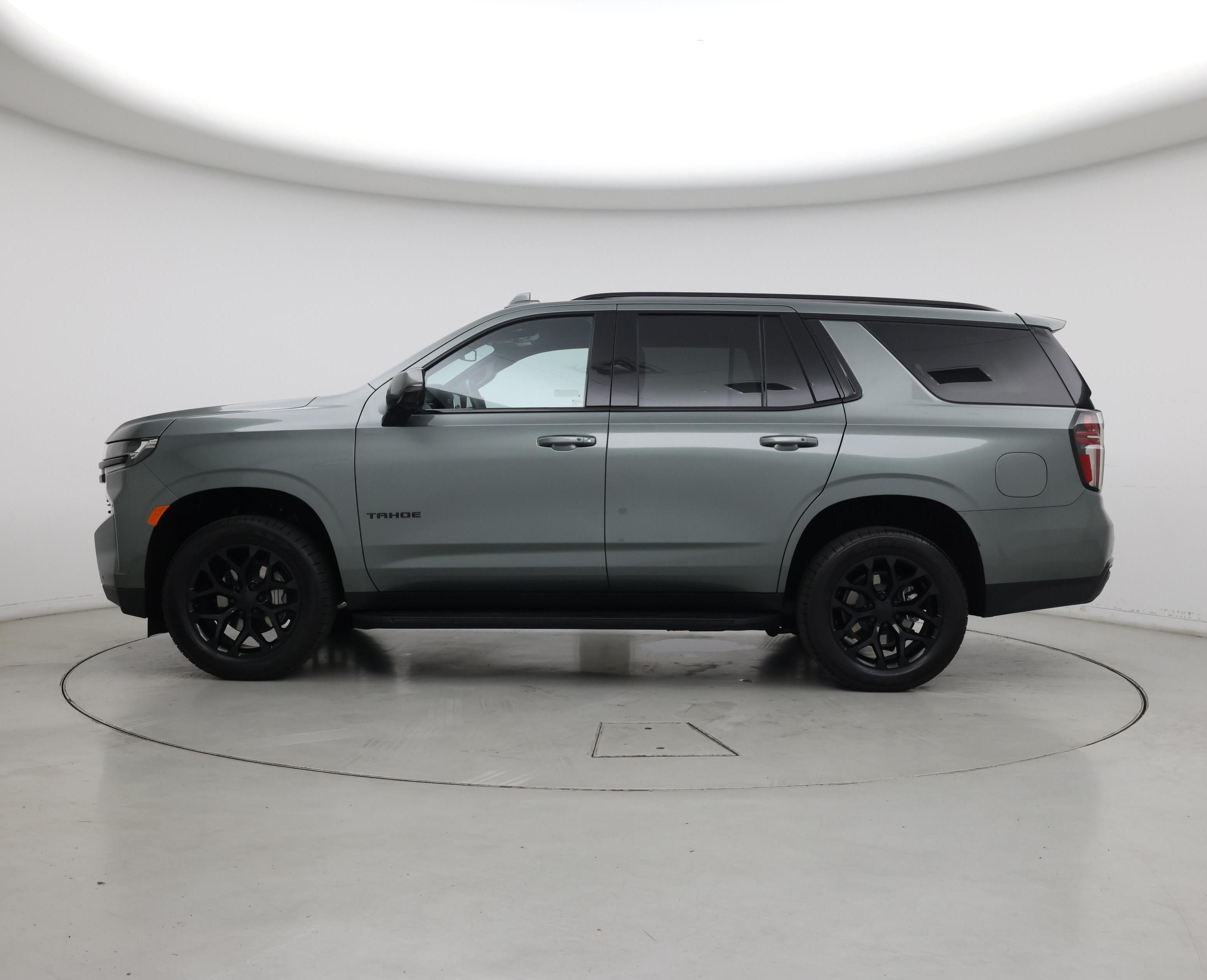 Thumbnail: 2024 Chevrolet Tahoe - 3