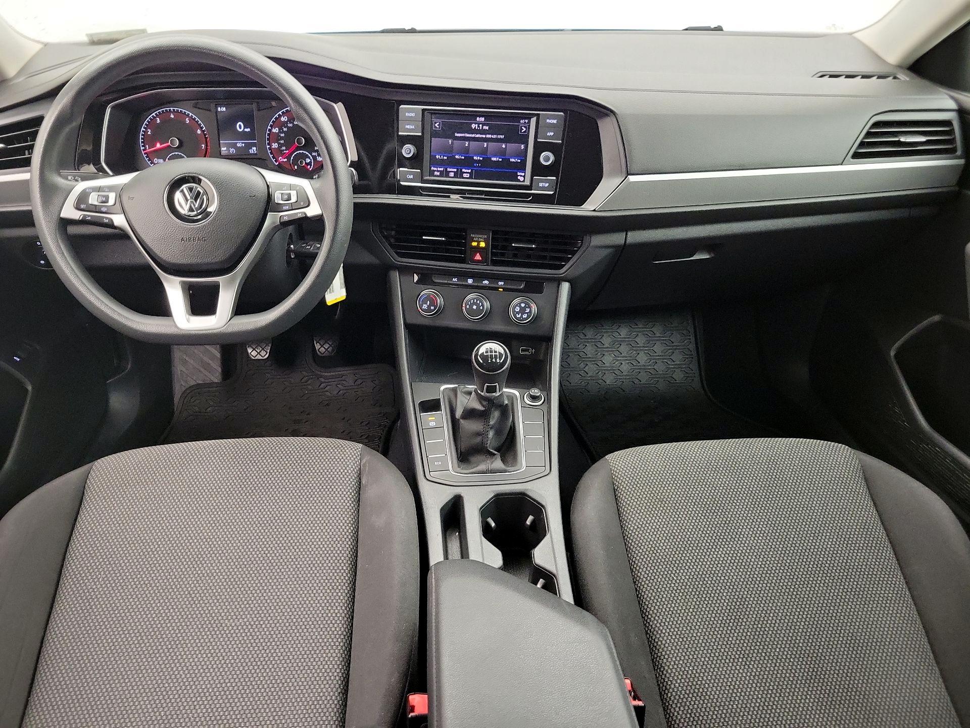 Thumbnail: 2019 Volkswagen Jetta - 9