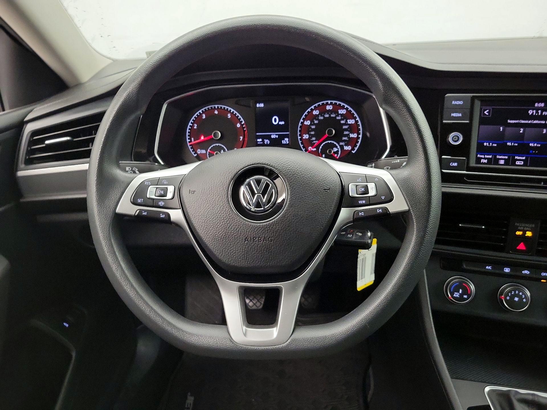 Thumbnail: 2019 Volkswagen Jetta - 10