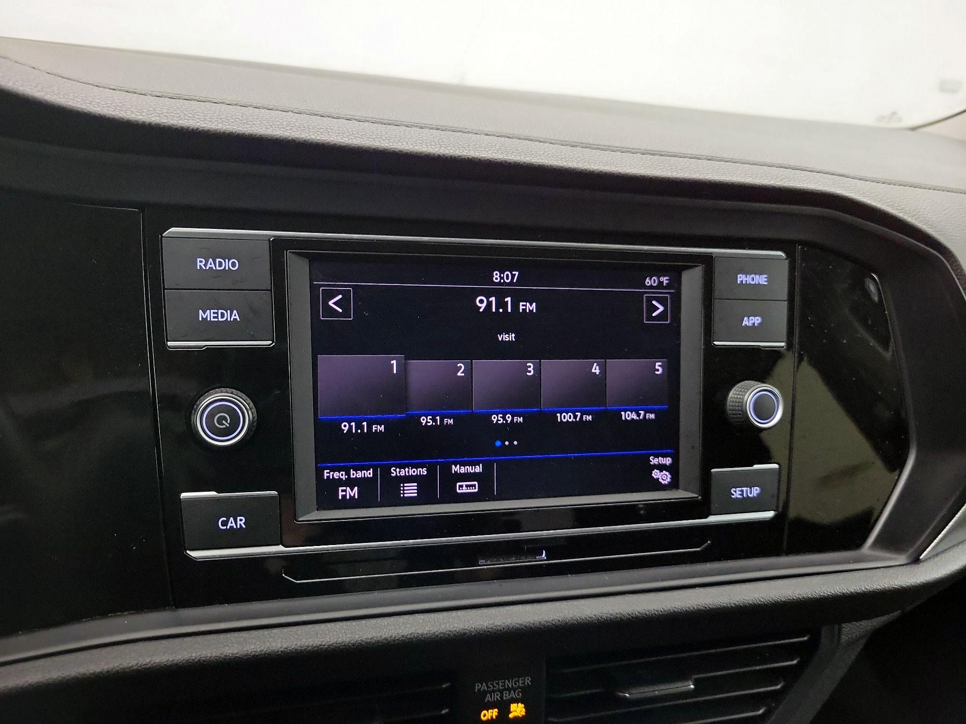 Thumbnail: 2019 Volkswagen Jetta - 15