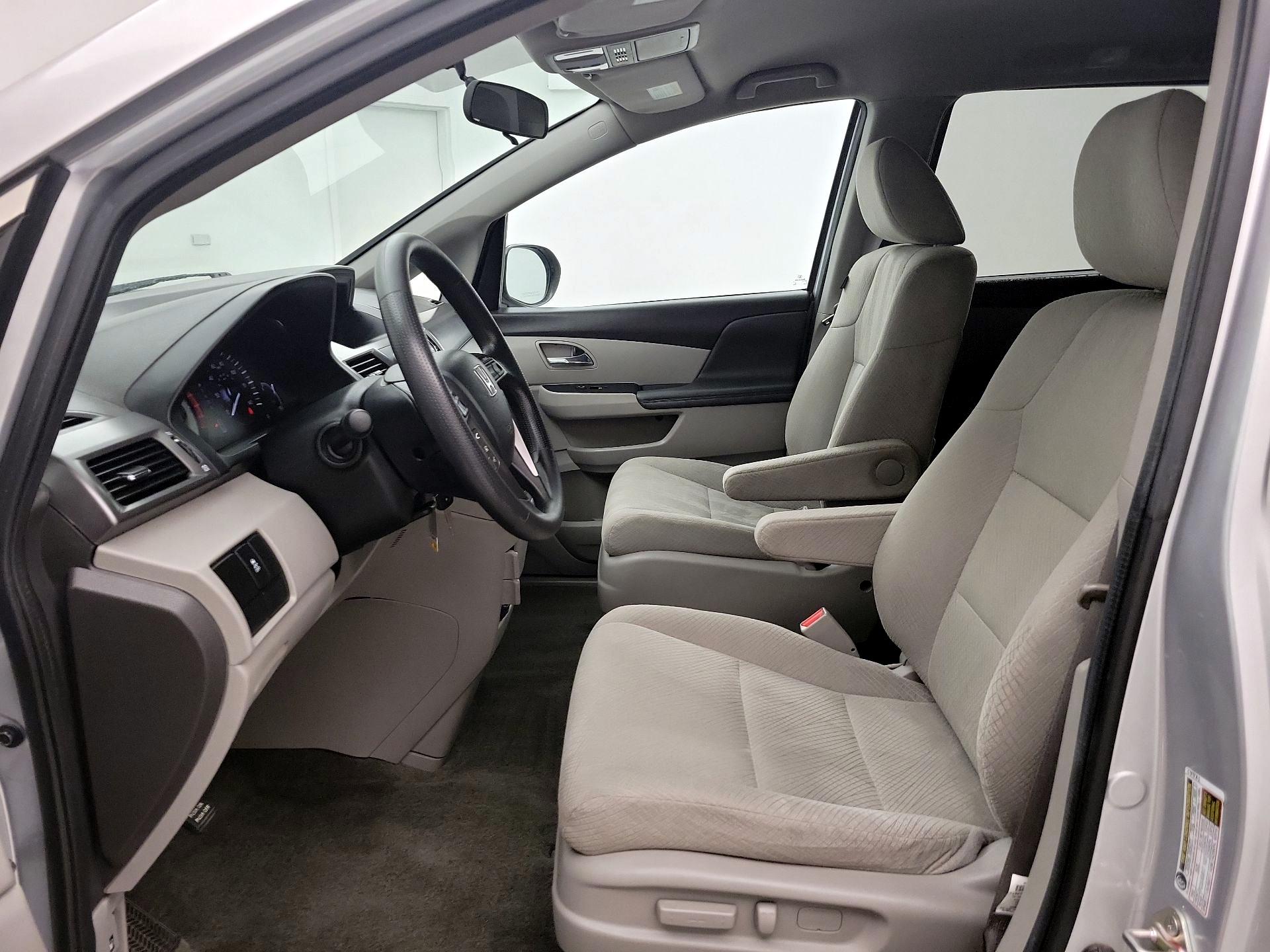 Thumbnail: 2014 Honda Odyssey - 11