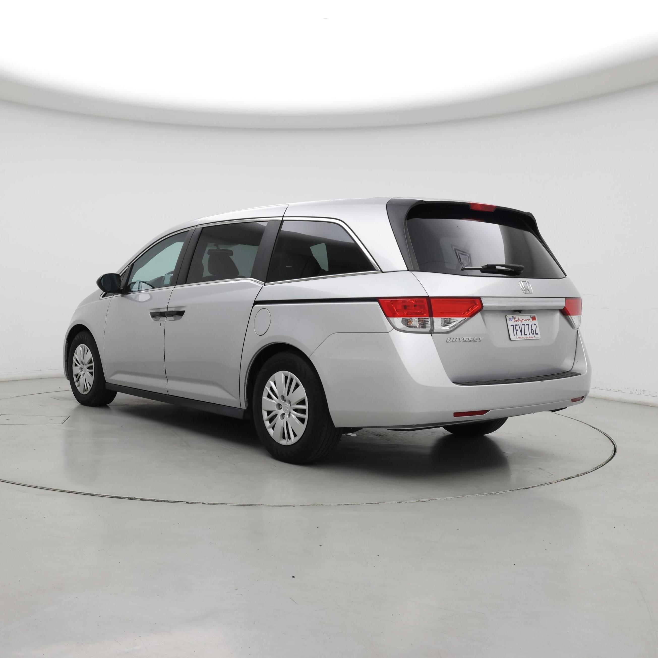 Thumbnail: 2014 Honda Odyssey - 2
