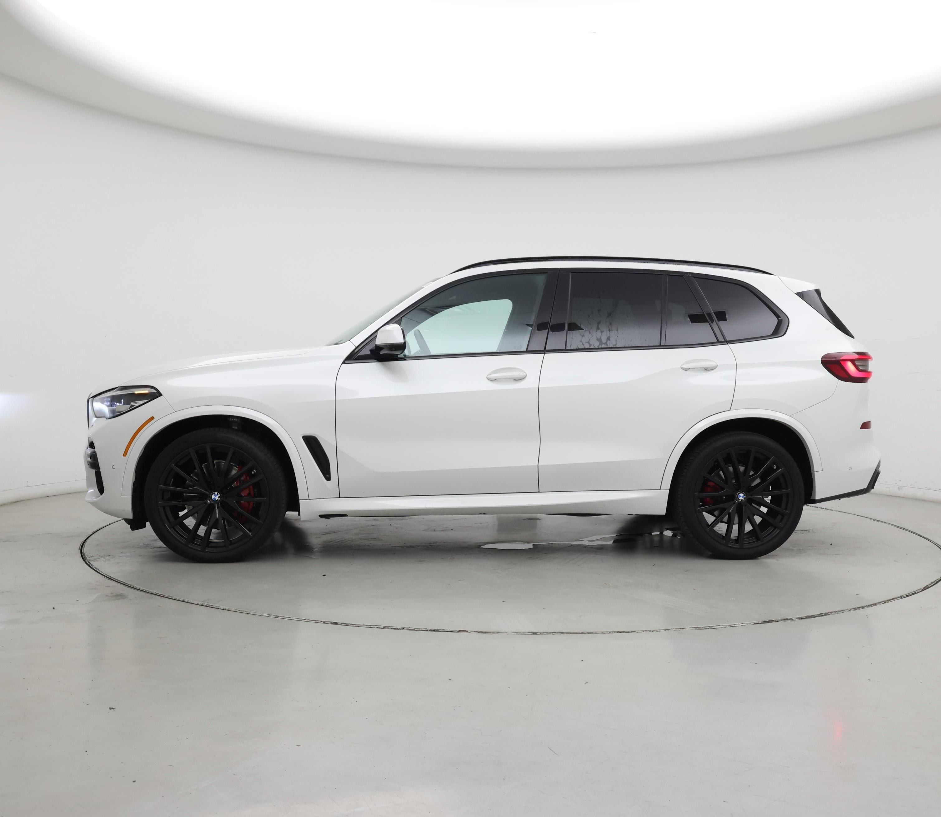 Thumbnail: 2022 BMW X5 - 3