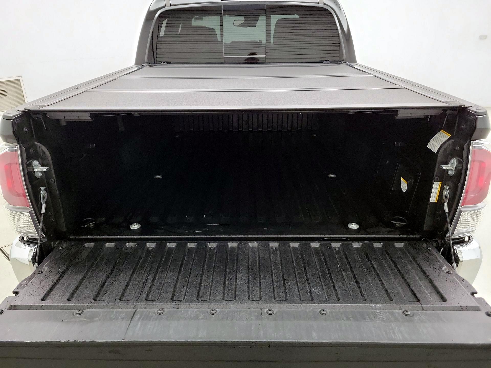Thumbnail: 2023 Toyota Tacoma - 20