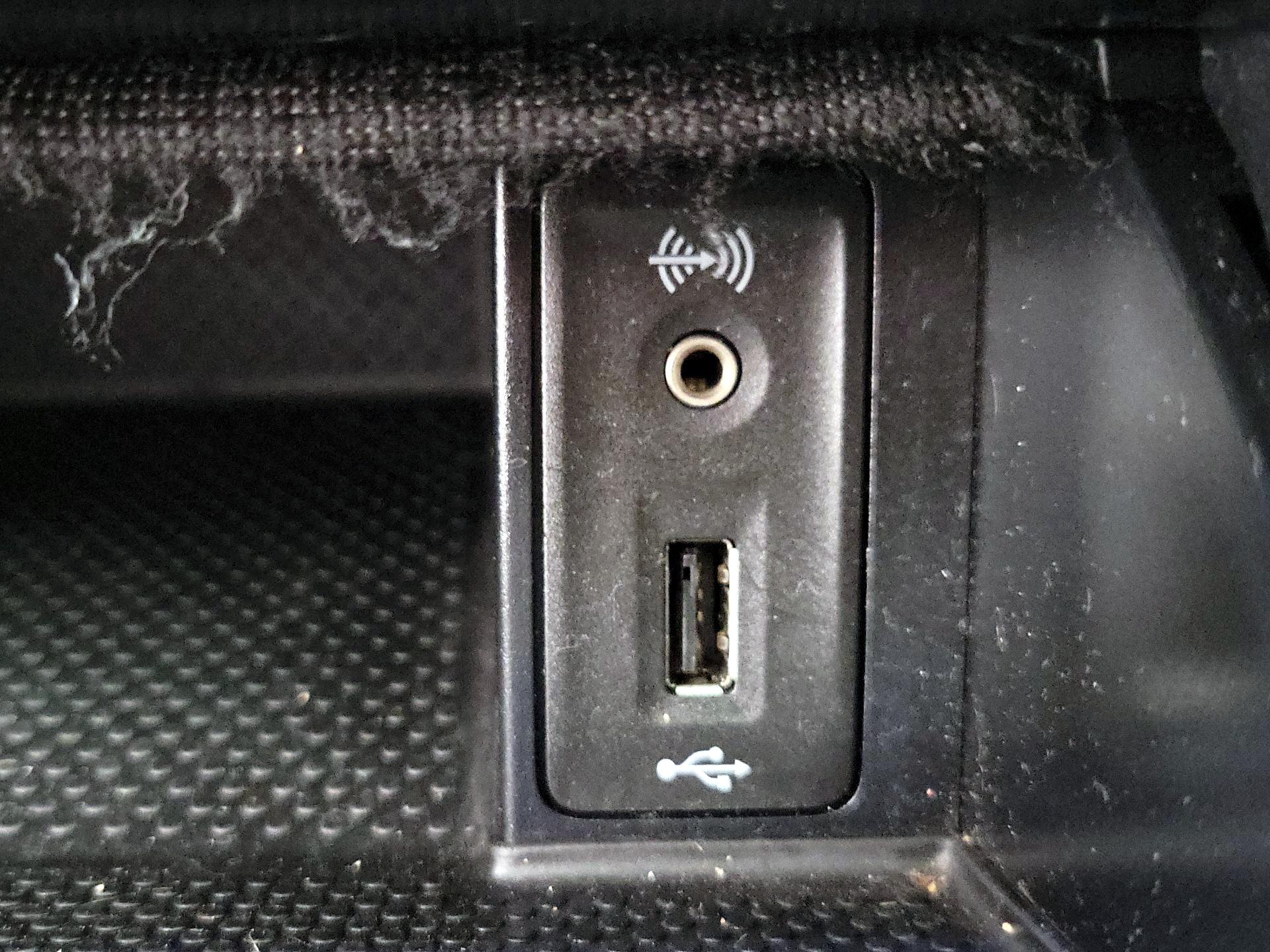 Thumbnail: 2018 Volkswagen Golf - 18