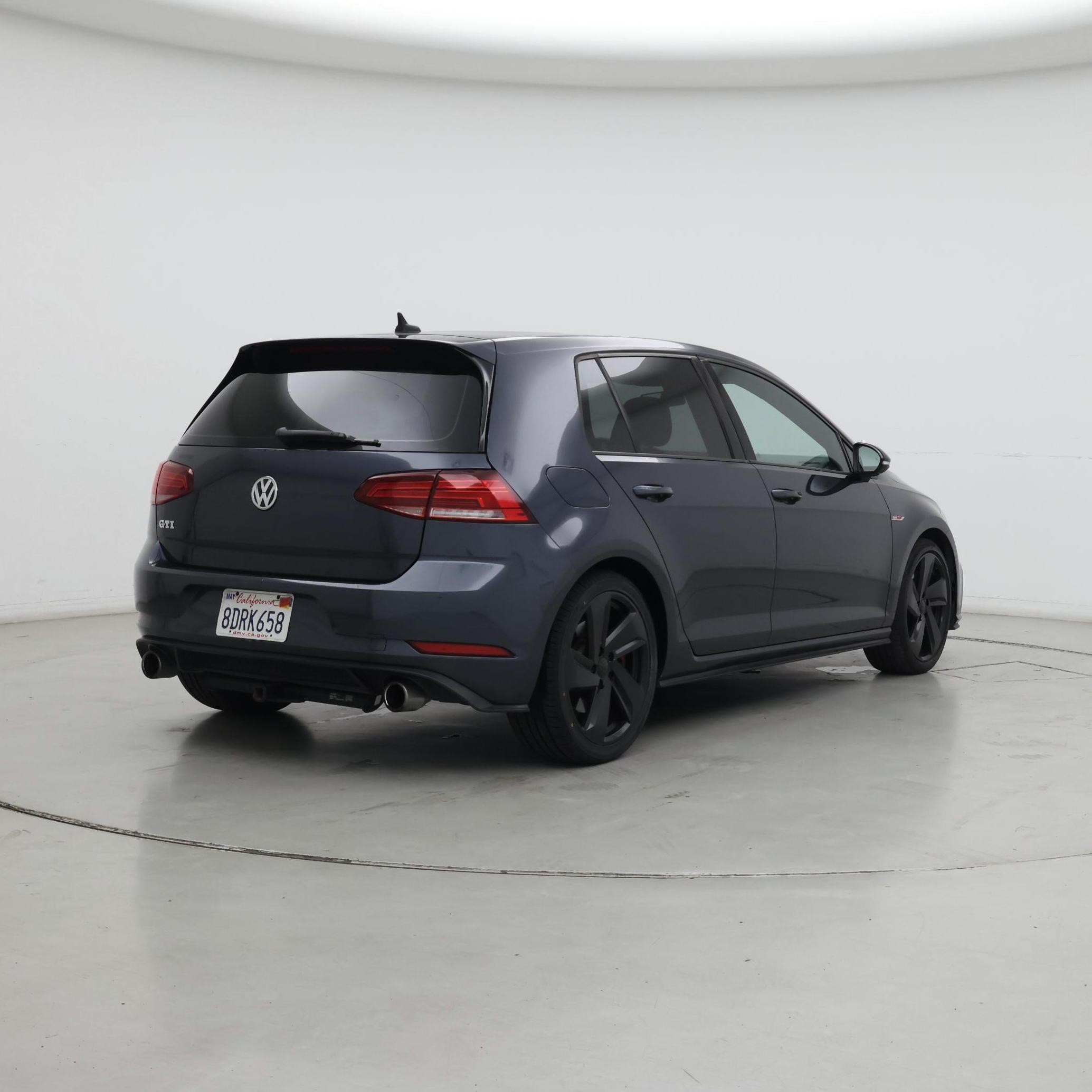 Thumbnail: 2018 Volkswagen Golf - 8