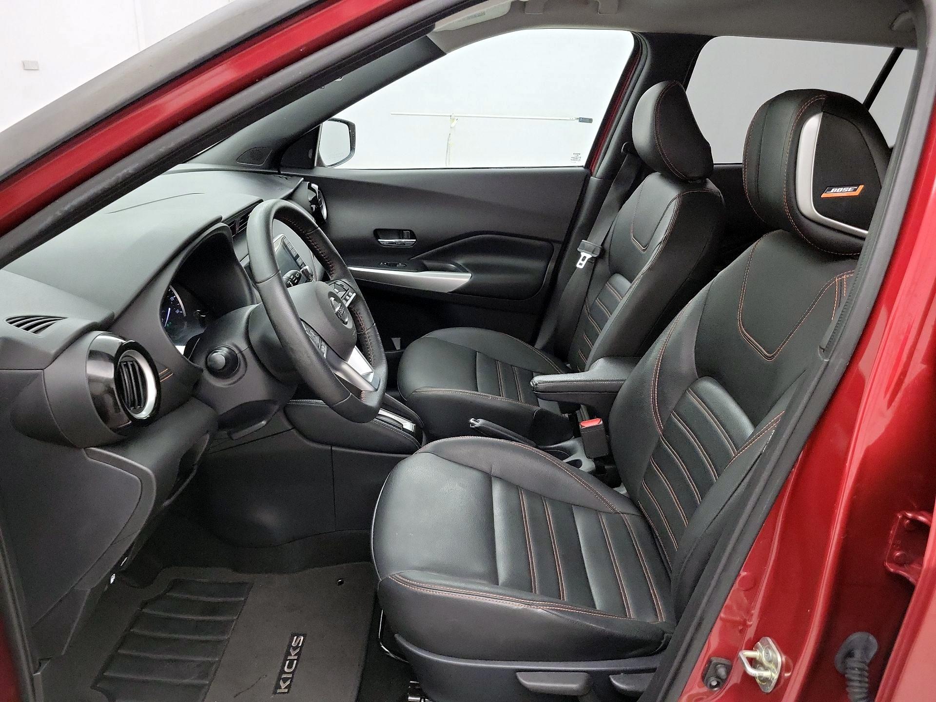 Thumbnail: 2020 Nissan Kicks - 11