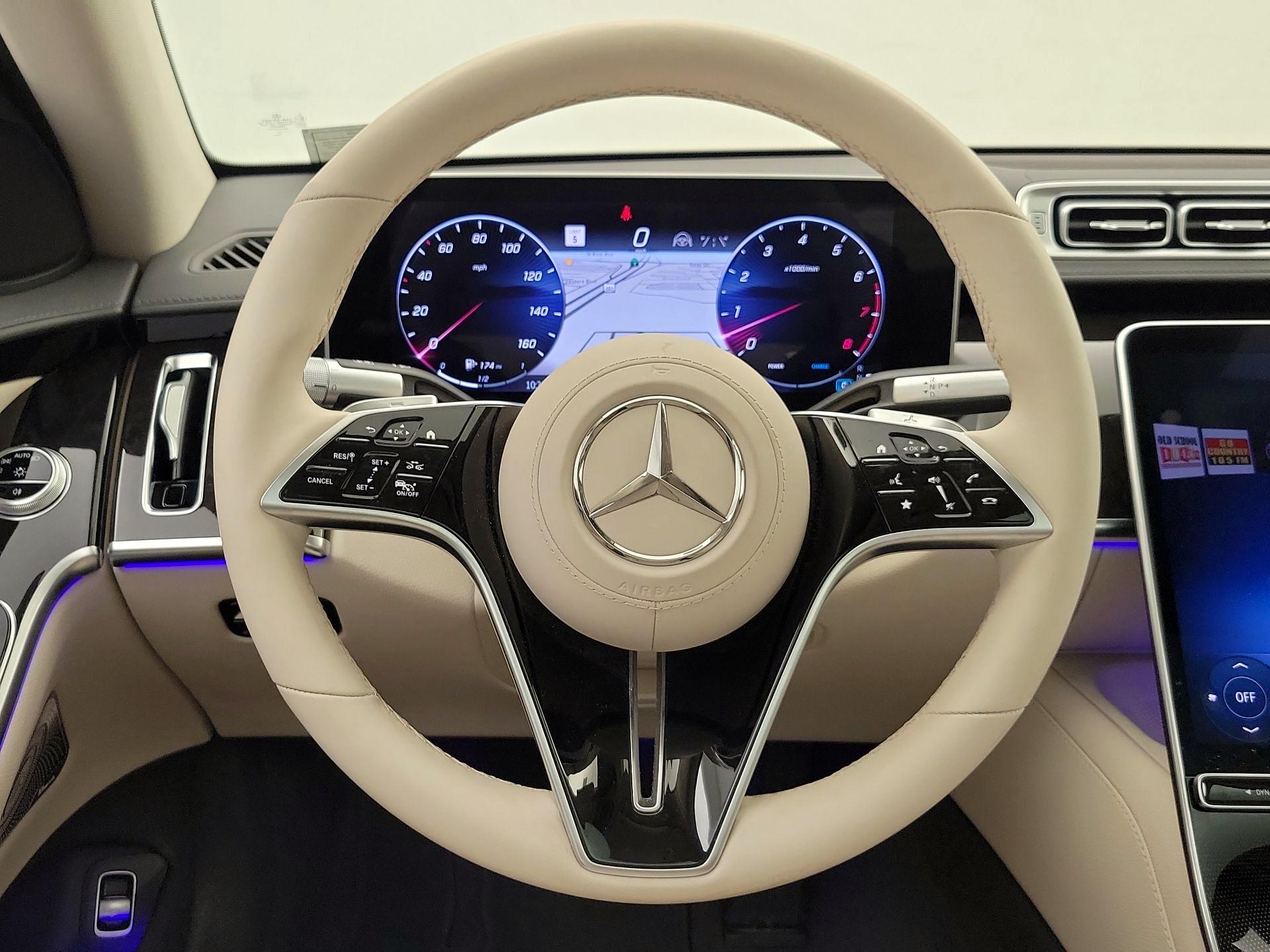 Thumbnail: 2022 Mercedes-Benz S-Class - 10