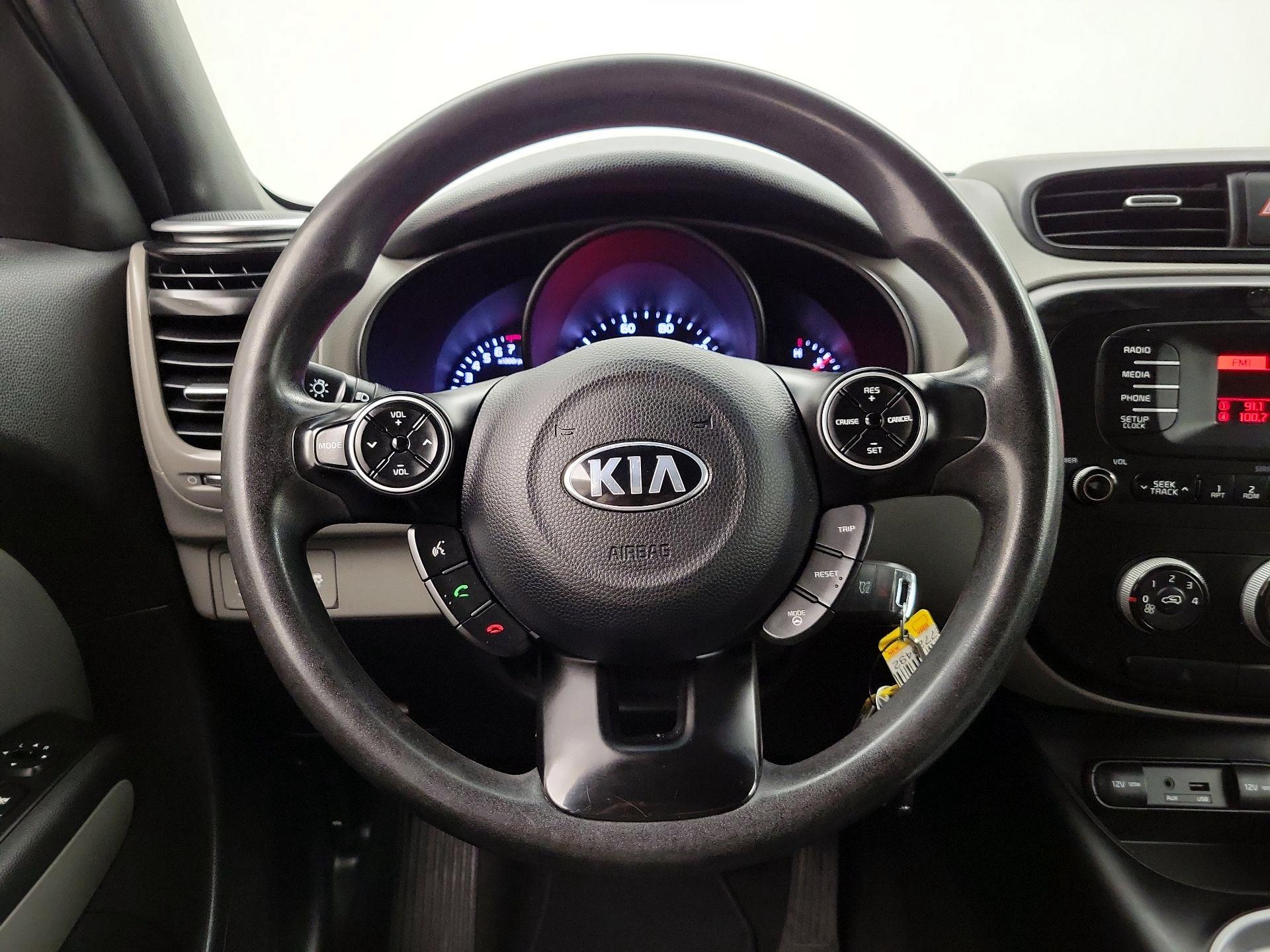 Thumbnail: 2015 Kia Soul - 10