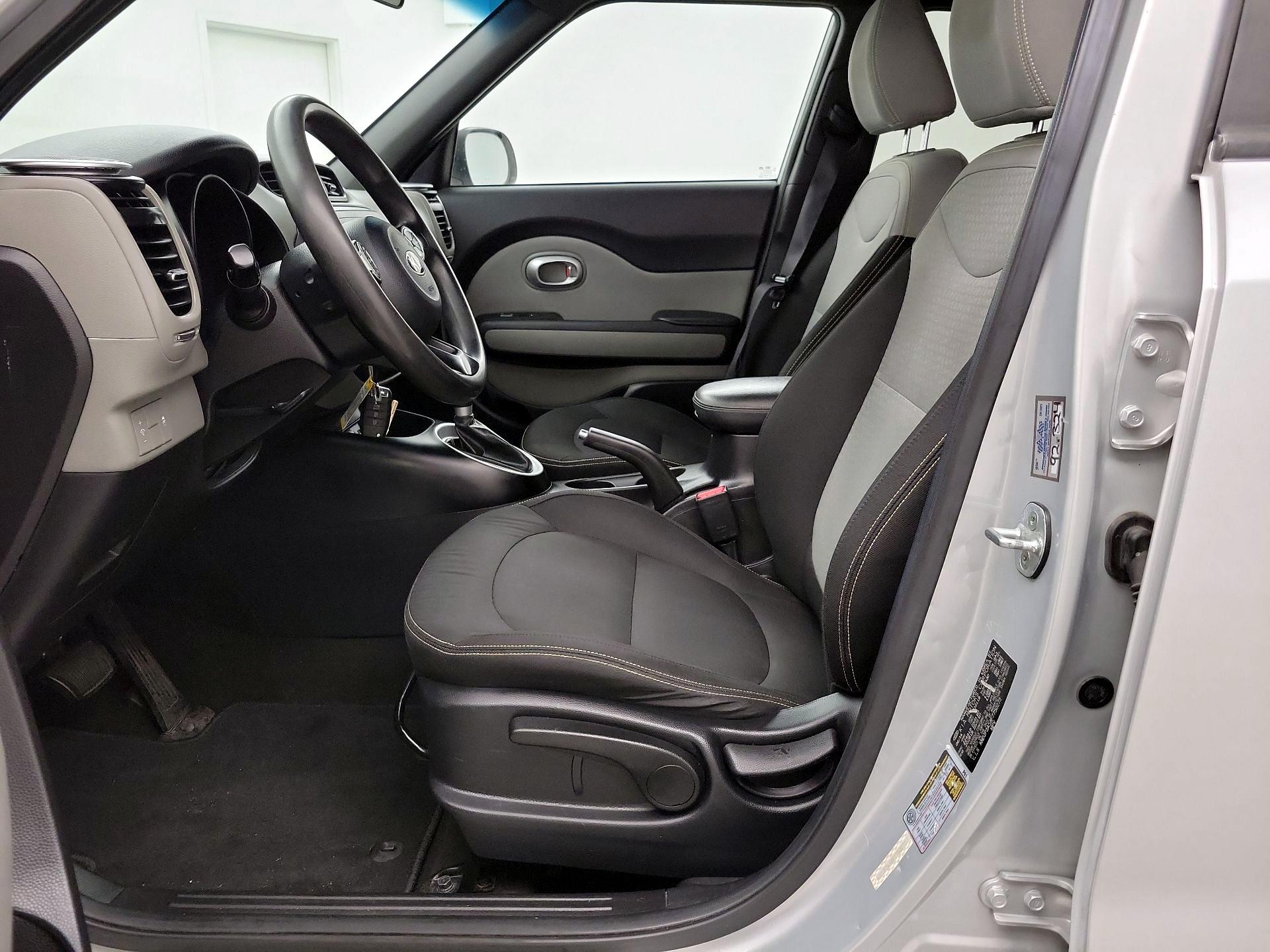 Thumbnail: 2015 Kia Soul - 11