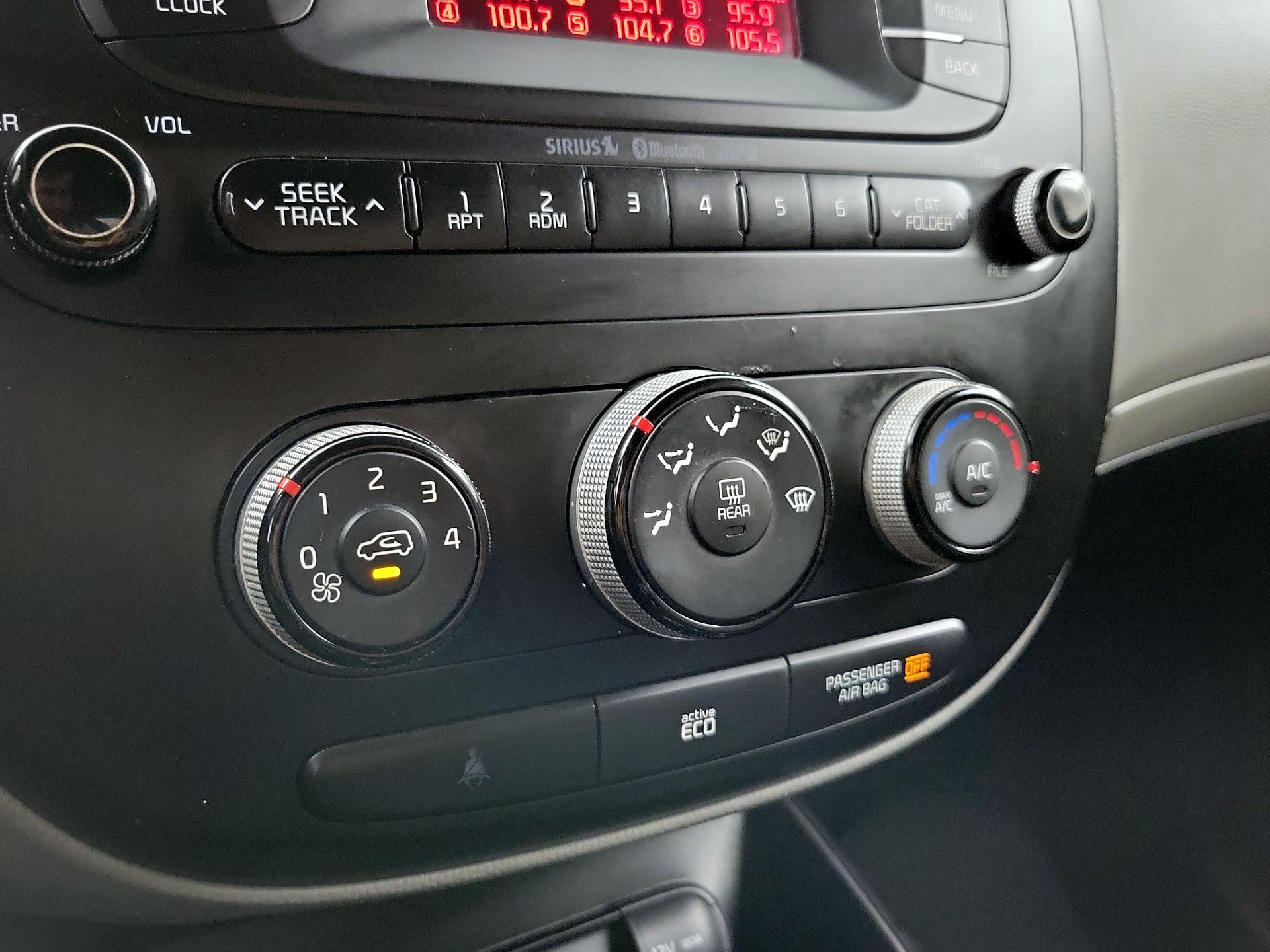 Thumbnail: 2015 Kia Soul - 15