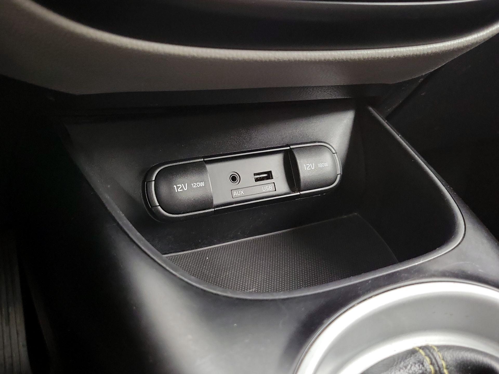 Thumbnail: 2015 Kia Soul - 17