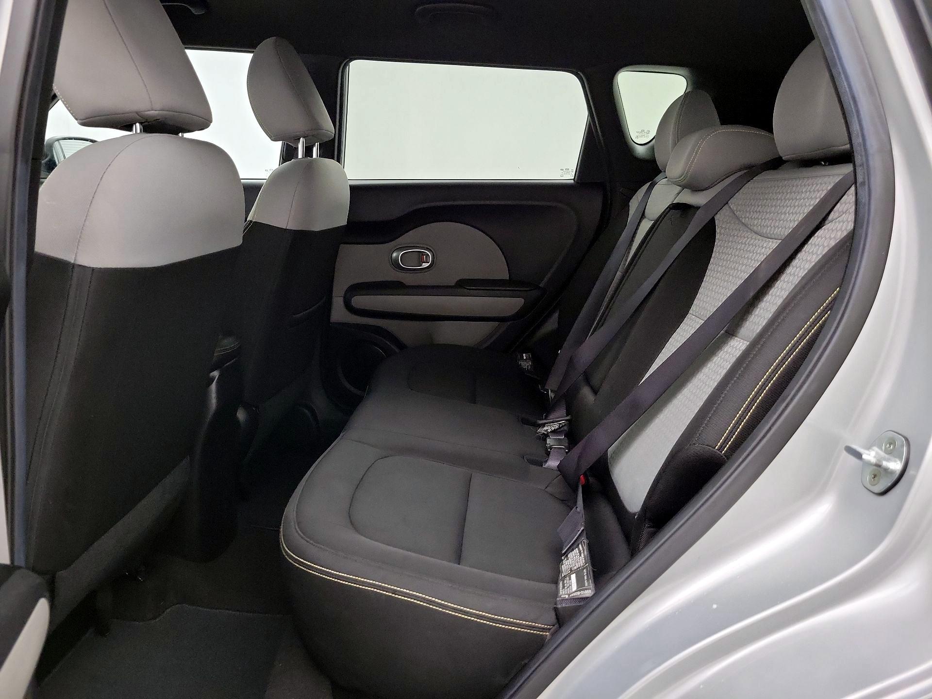 Thumbnail: 2015 Kia Soul - 18