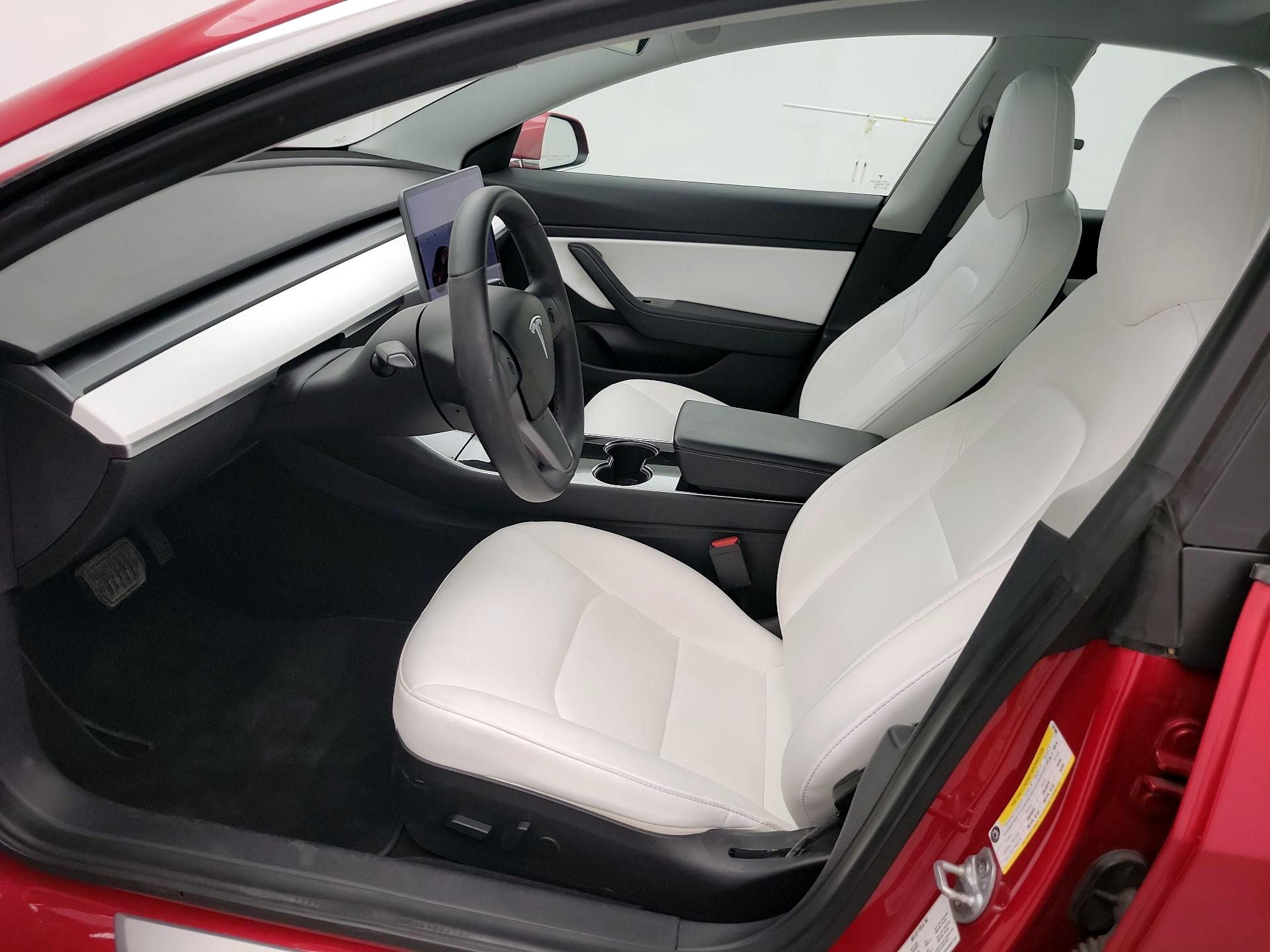 Thumbnail: 2020 Tesla Model 3 - 11