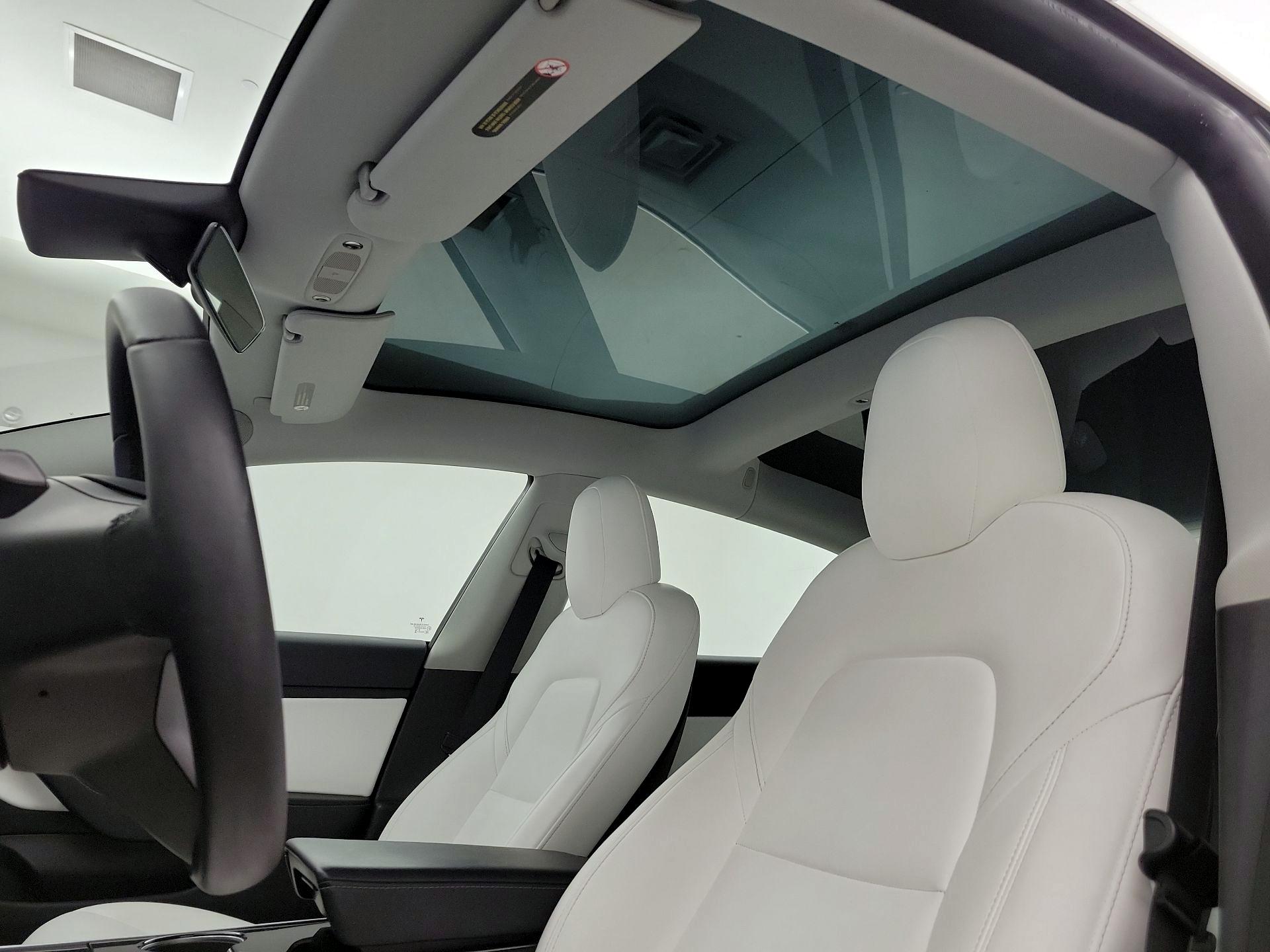 Thumbnail: 2020 Tesla Model 3 - 19