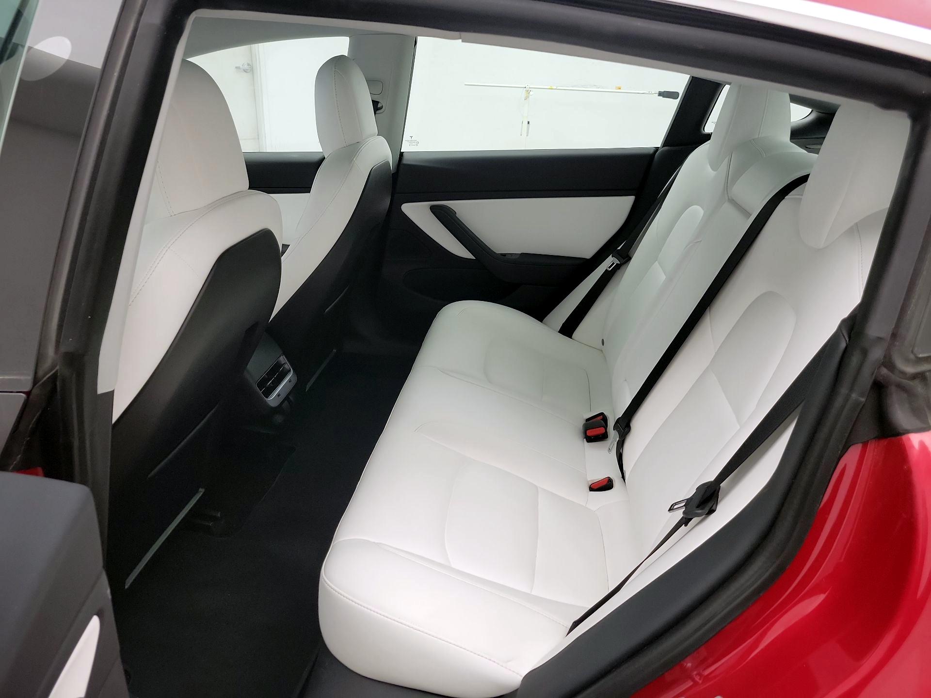 Thumbnail: 2020 Tesla Model 3 - 20