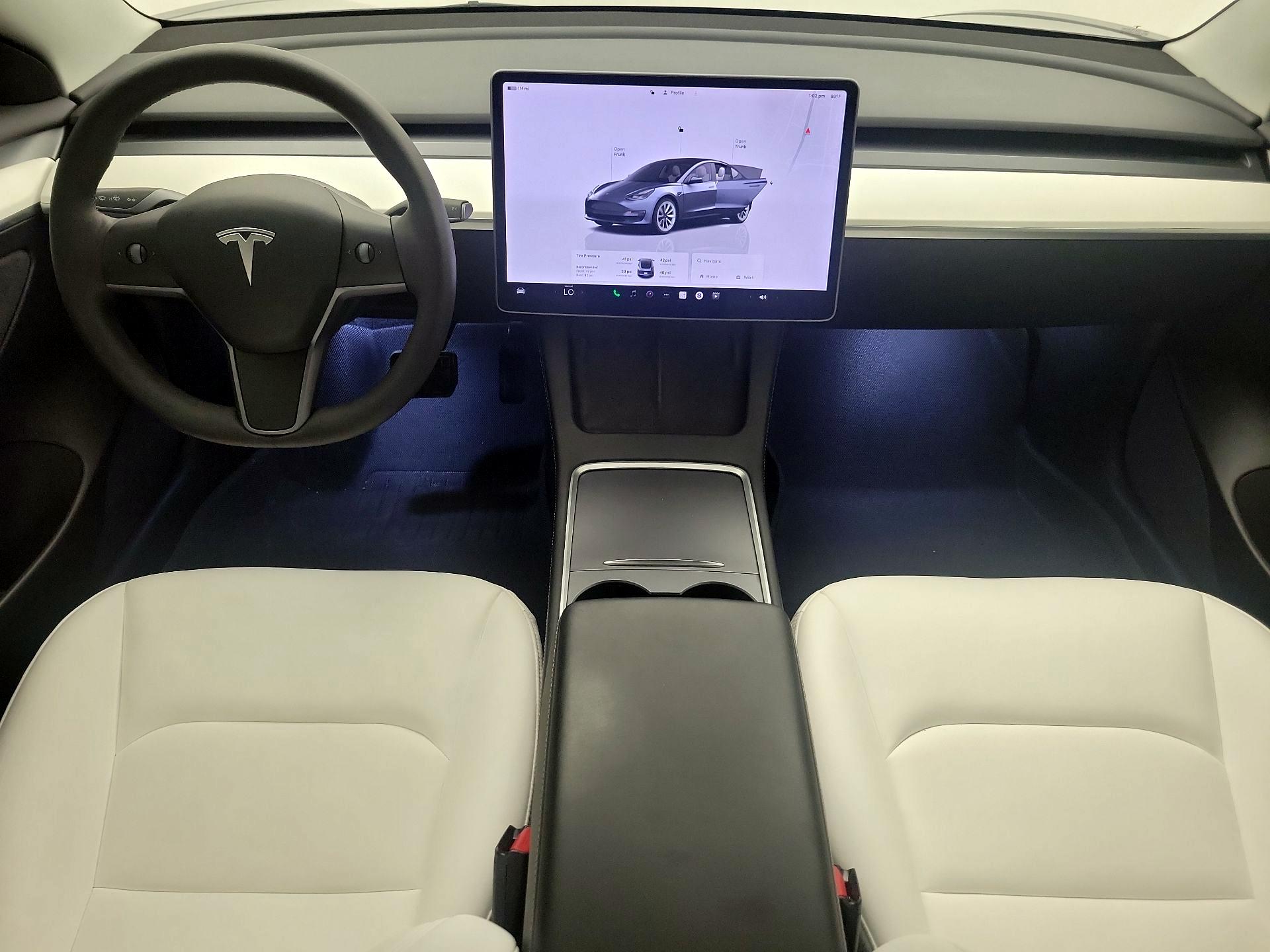 Thumbnail: 2022 Tesla Model 3 - 9