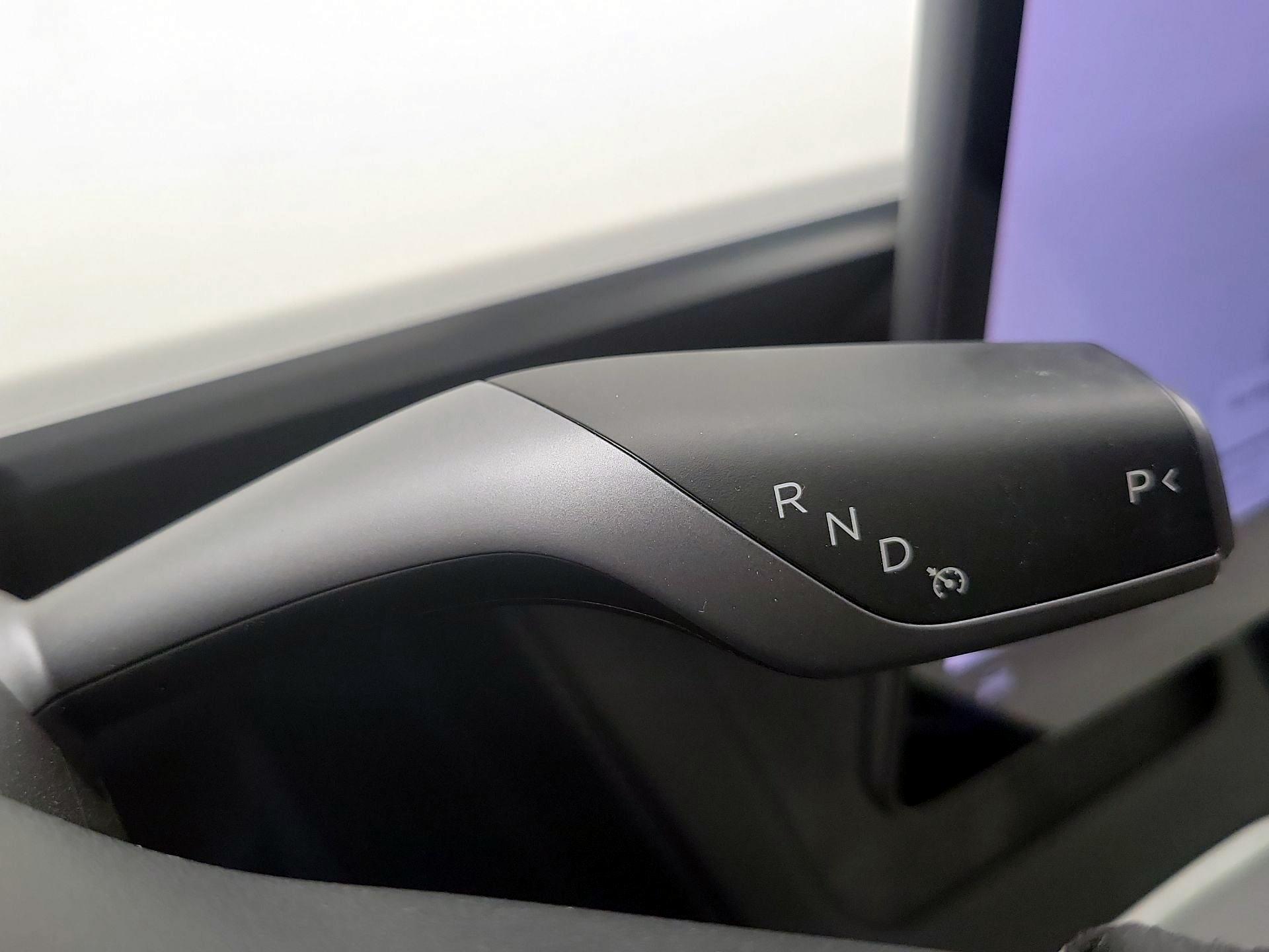 Thumbnail: 2022 Tesla Model 3 - 17